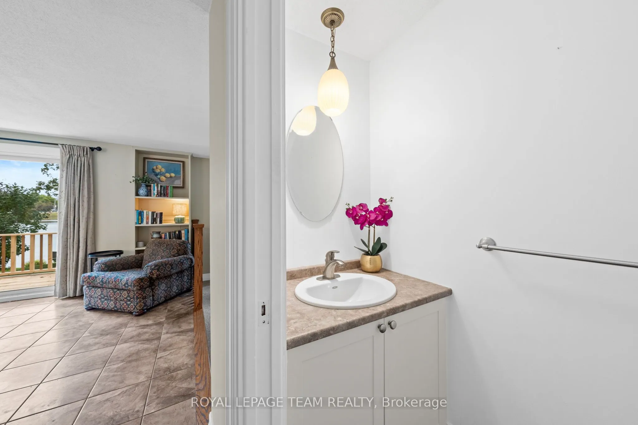 1119 Firefly Lane