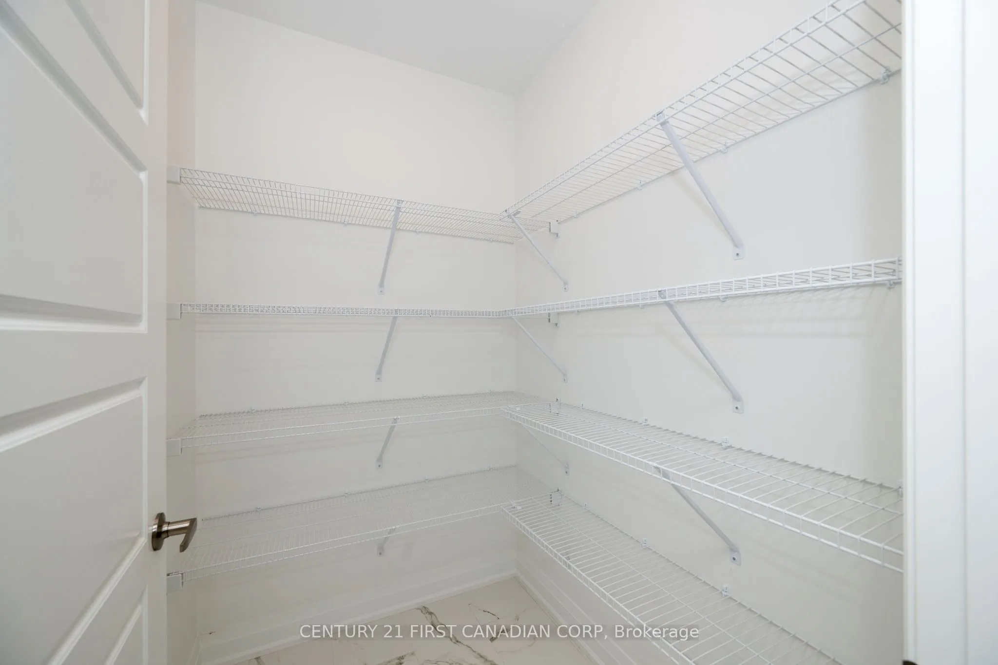 1560 Upper West Avenue, #308