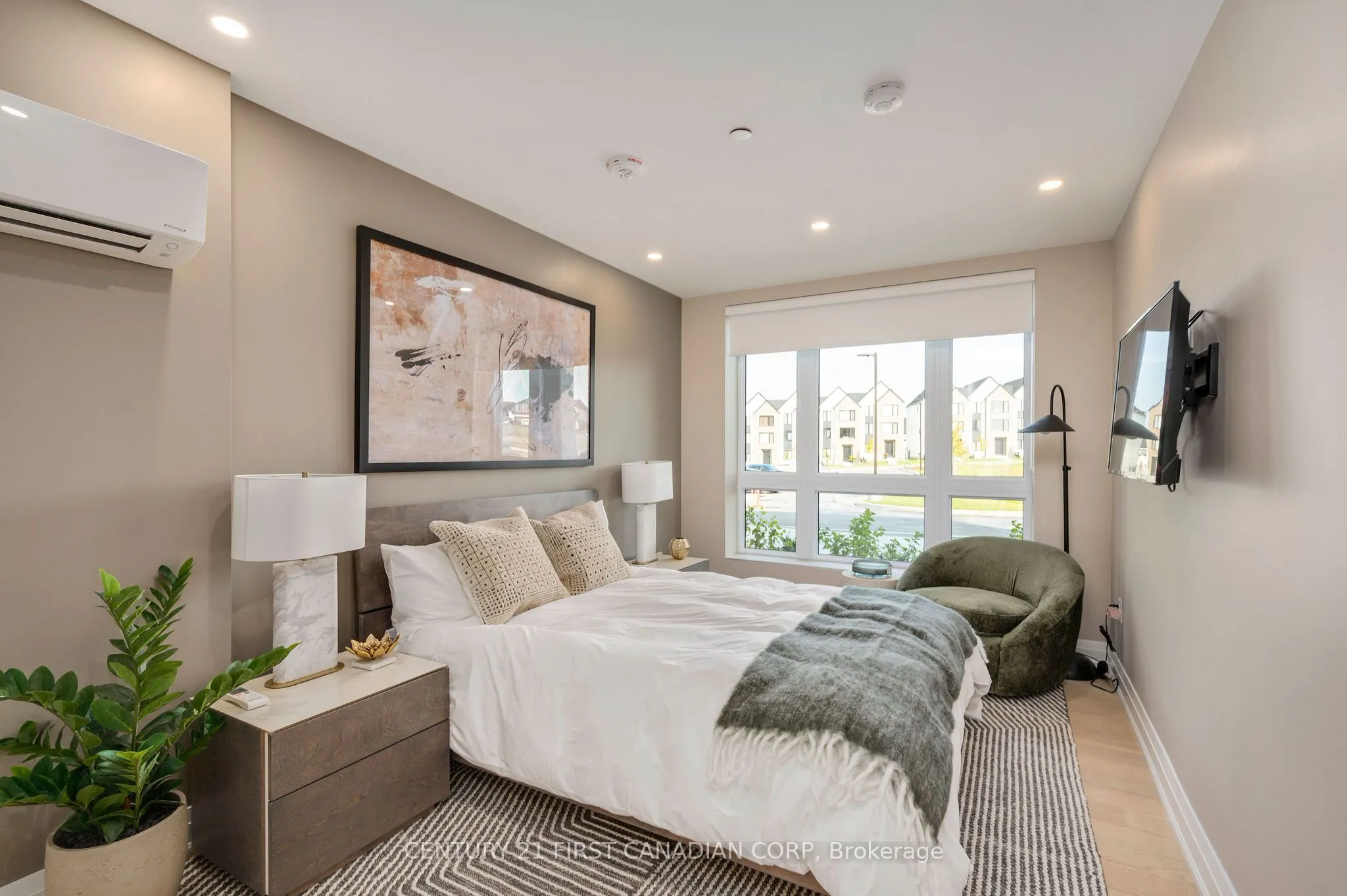 1560 Upper West Avenue, #308