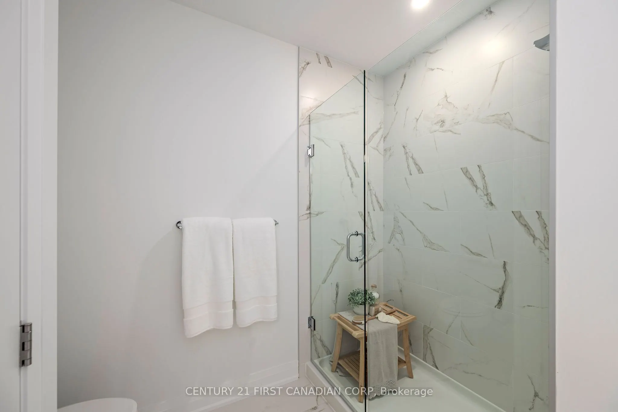 1560 Upper West Avenue, #308
