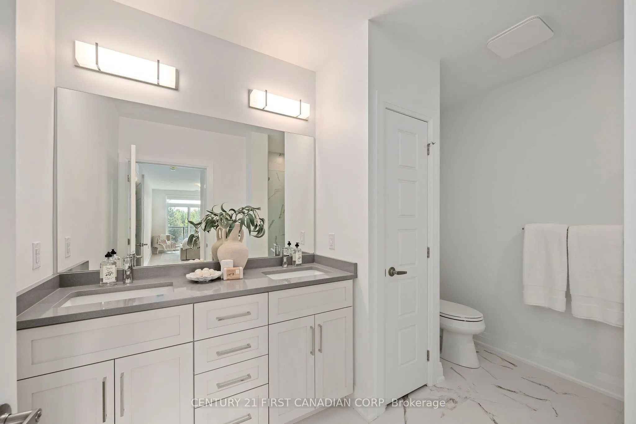 1560 Upper West Avenue, #308