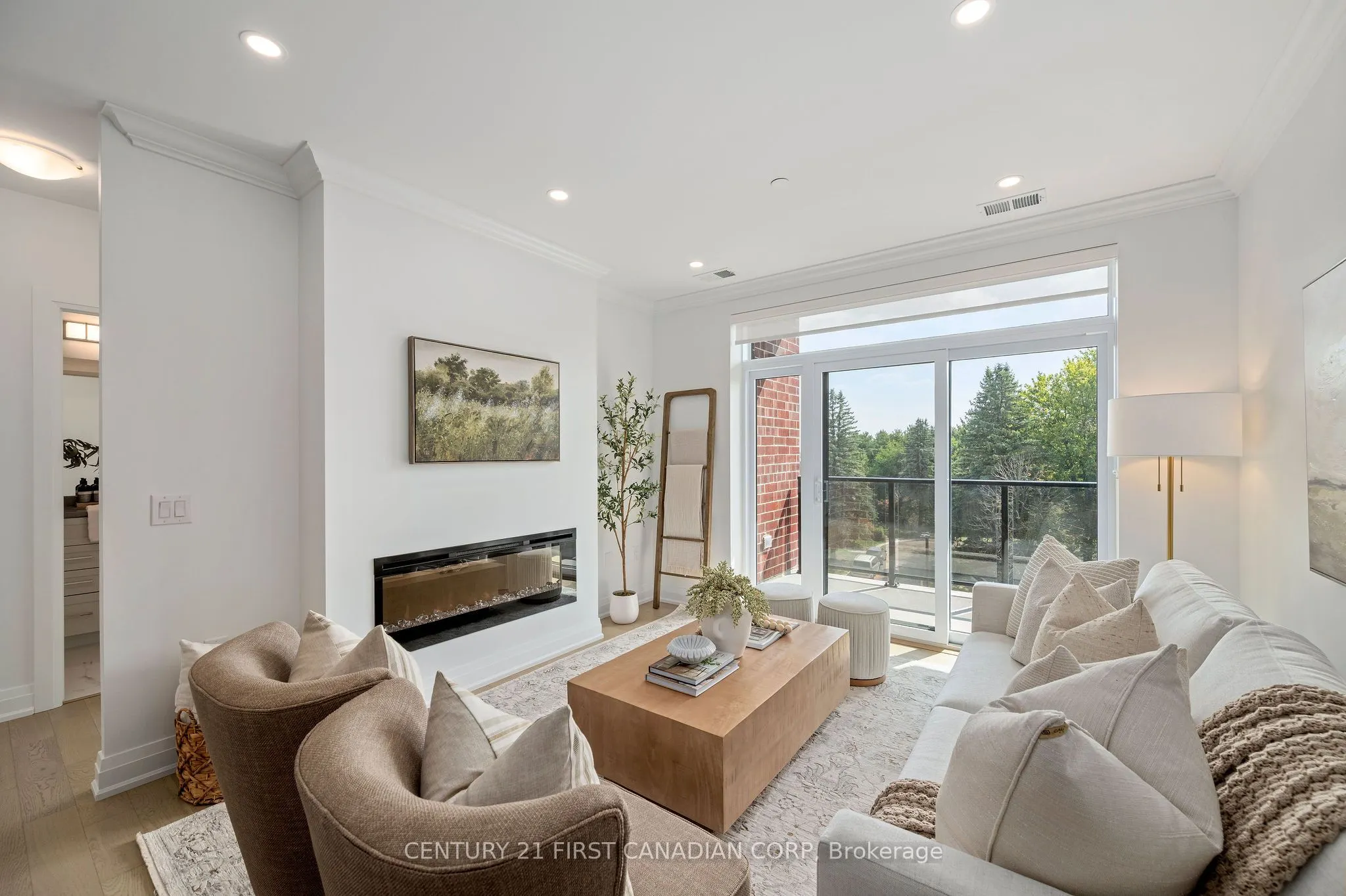 1560 Upper West Avenue, #308