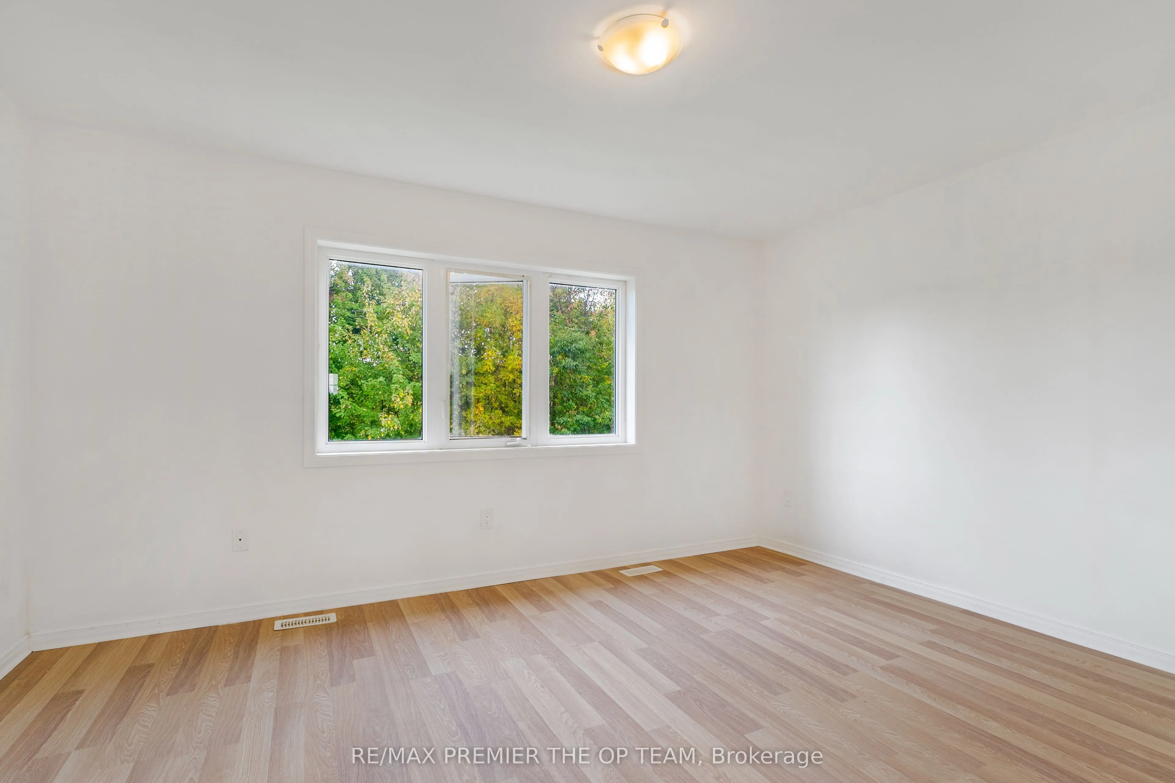 220 Esther Crescent