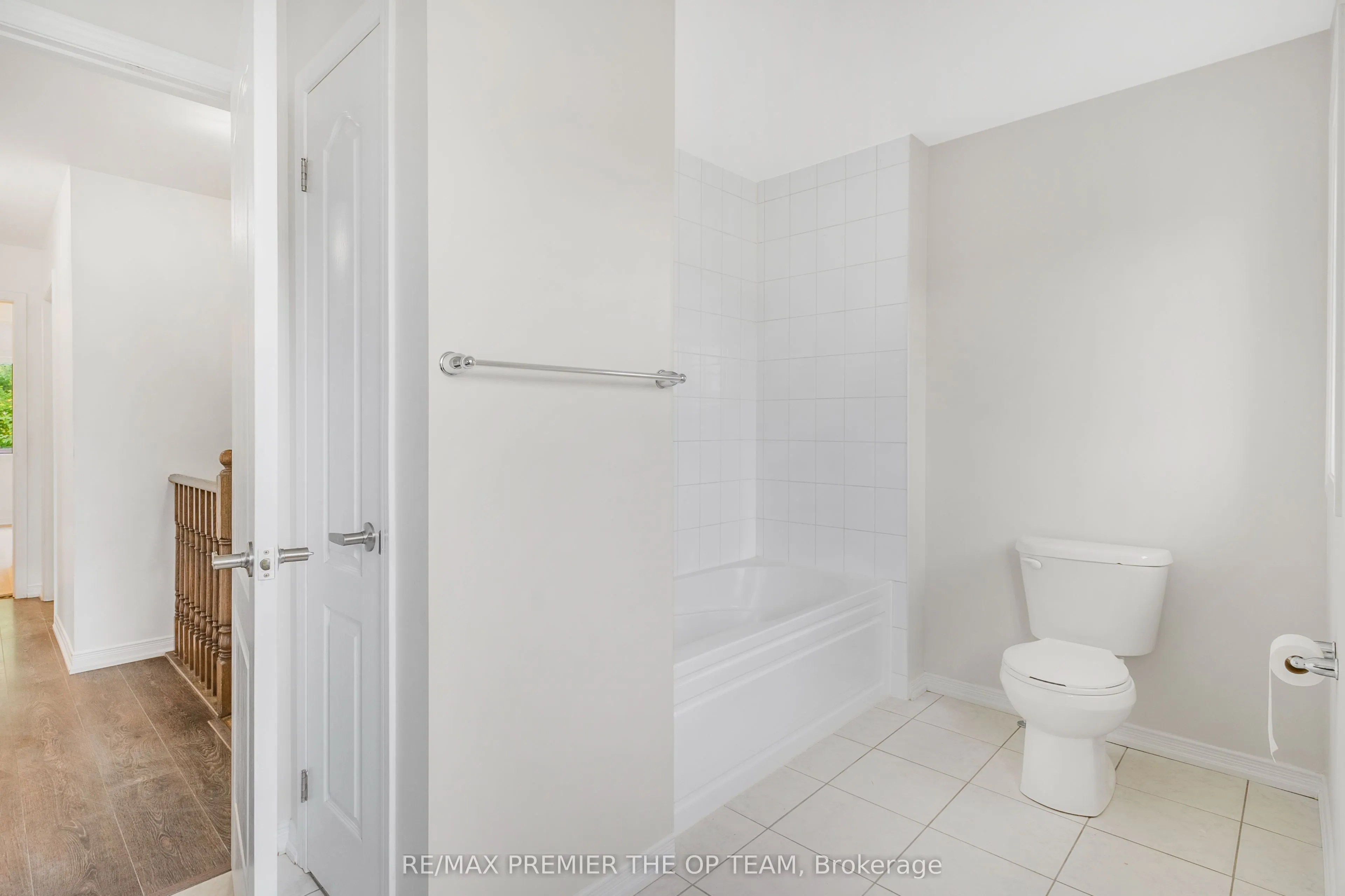 220 Esther Crescent