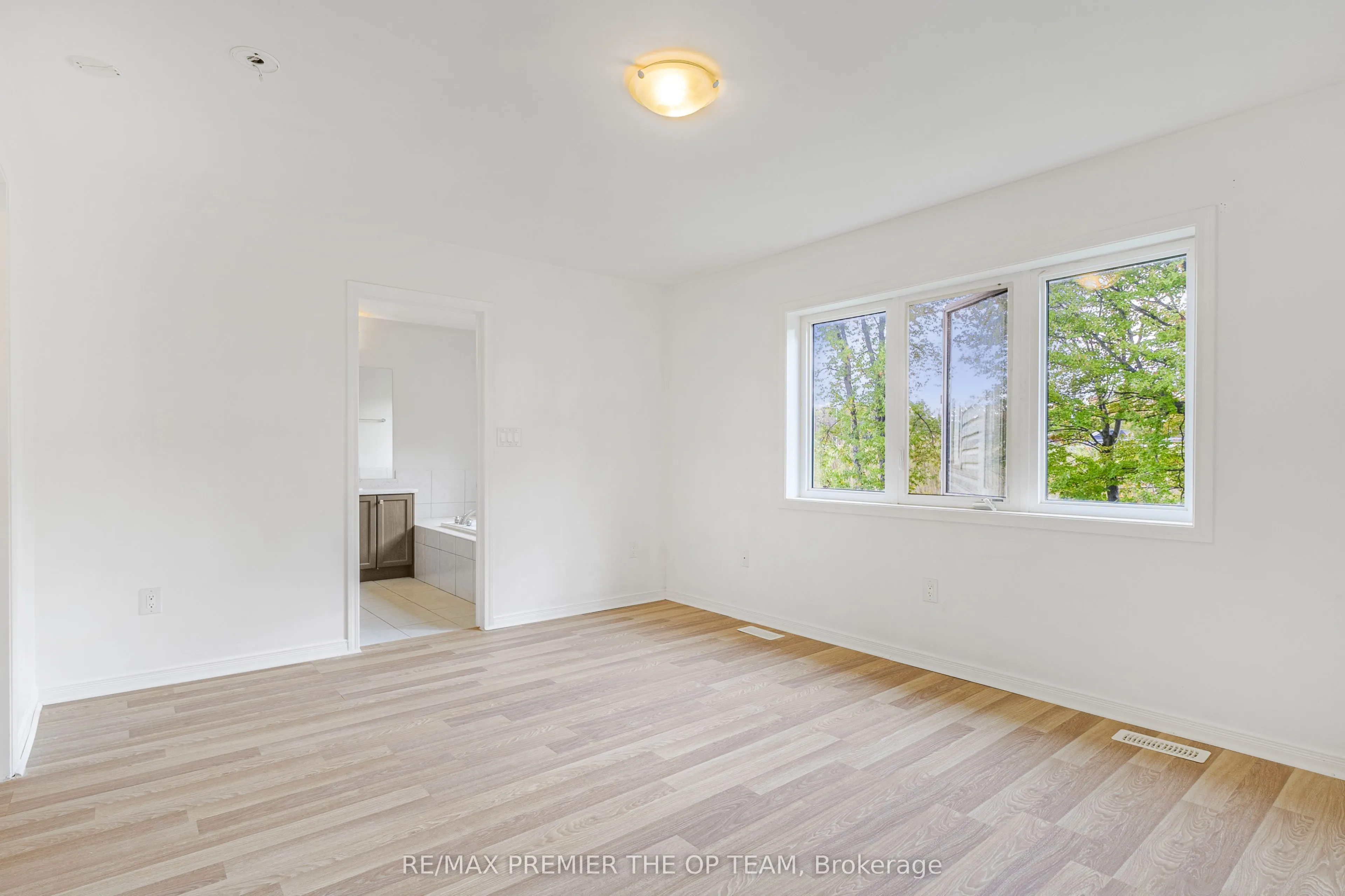 220 Esther Crescent
