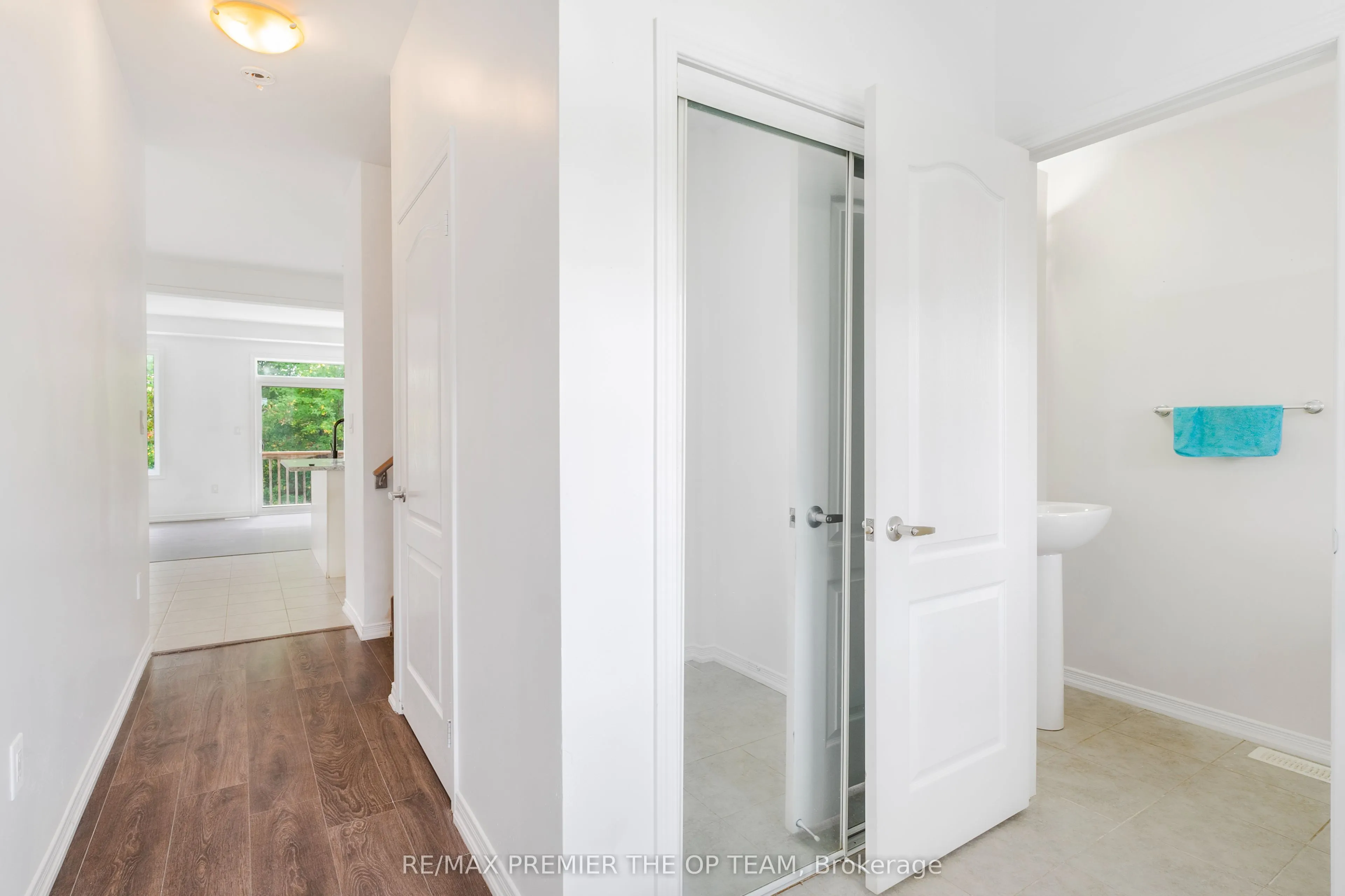 220 Esther Crescent