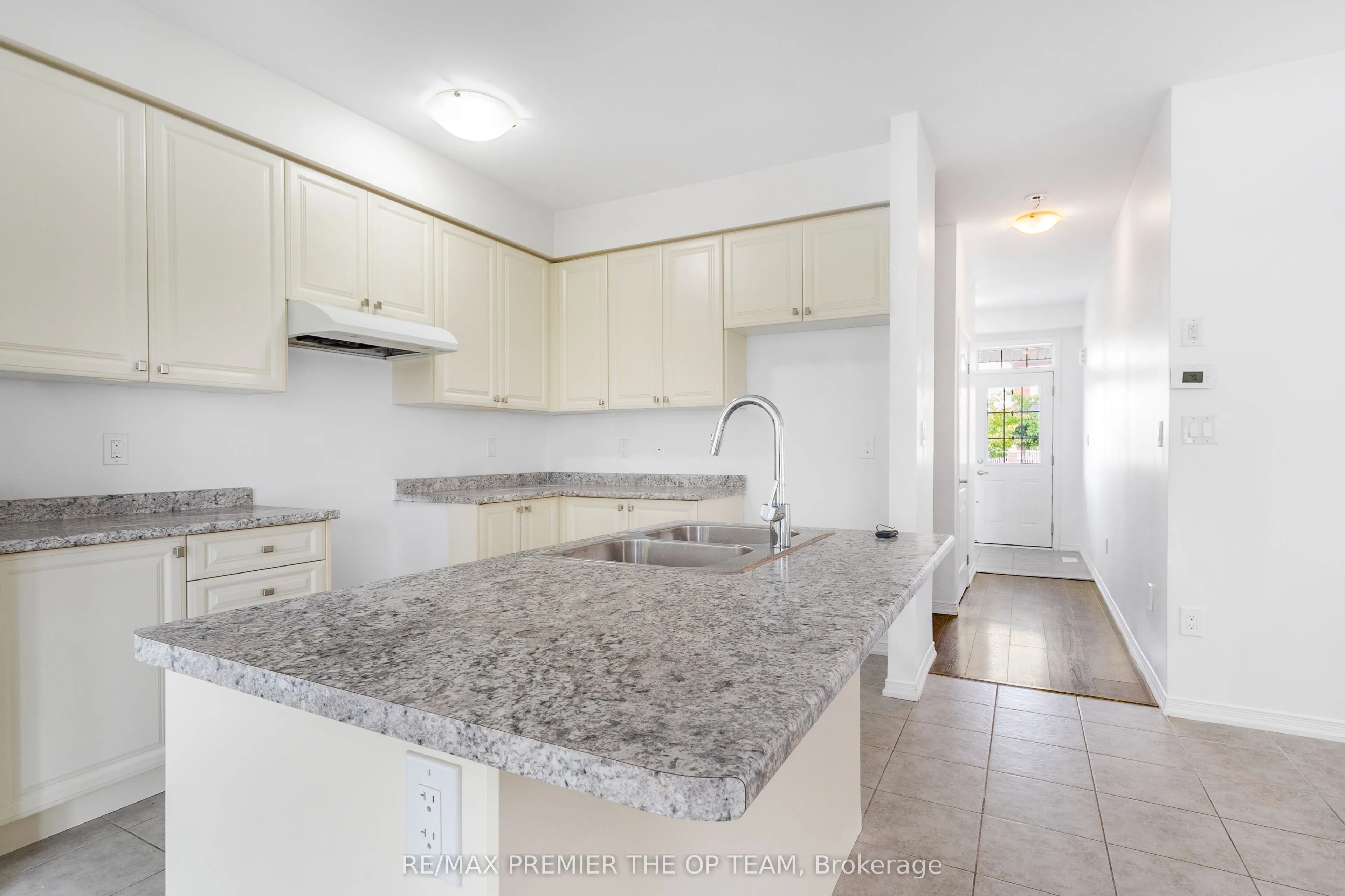 220 Esther Crescent
