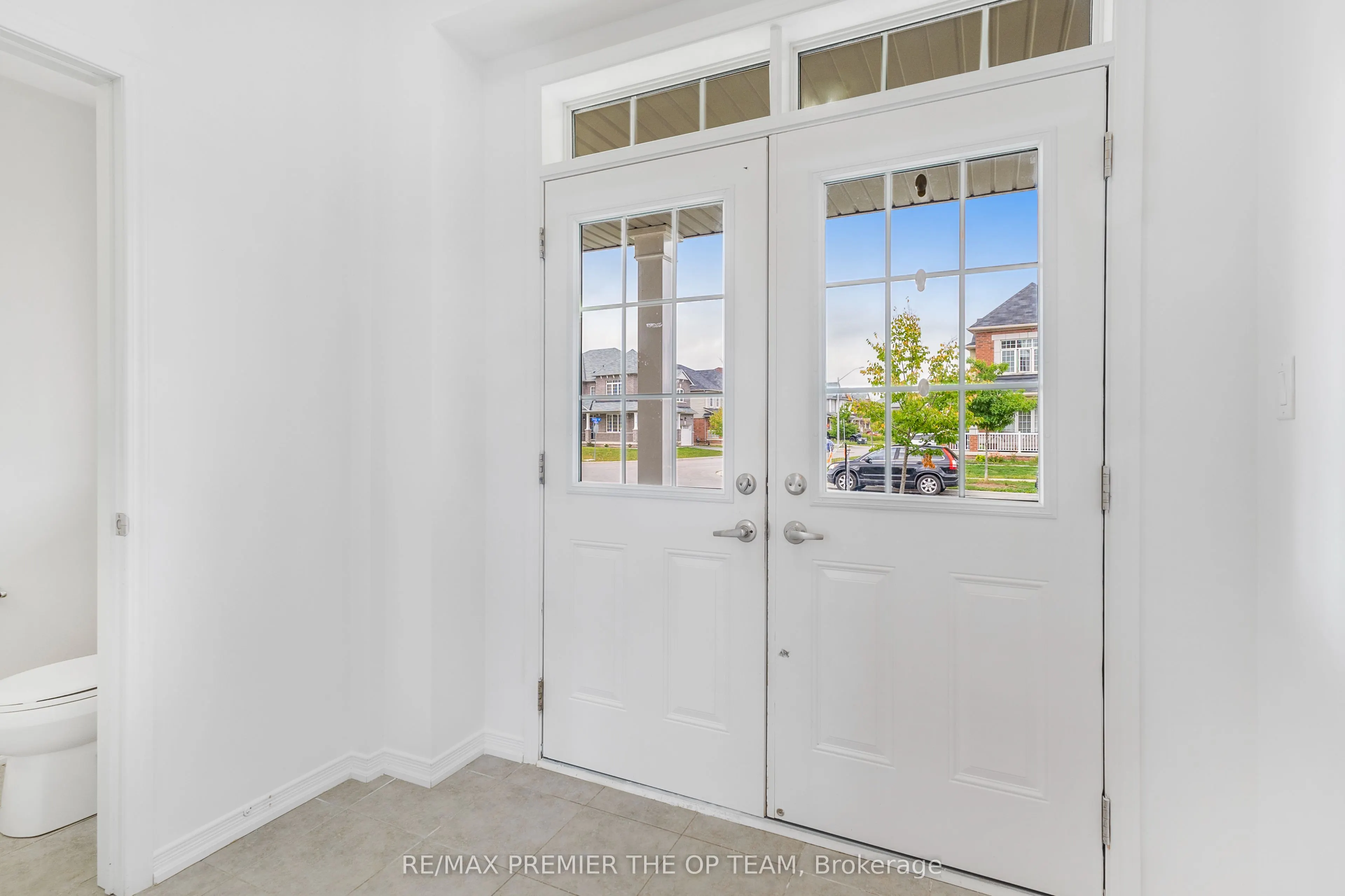 220 Esther Crescent