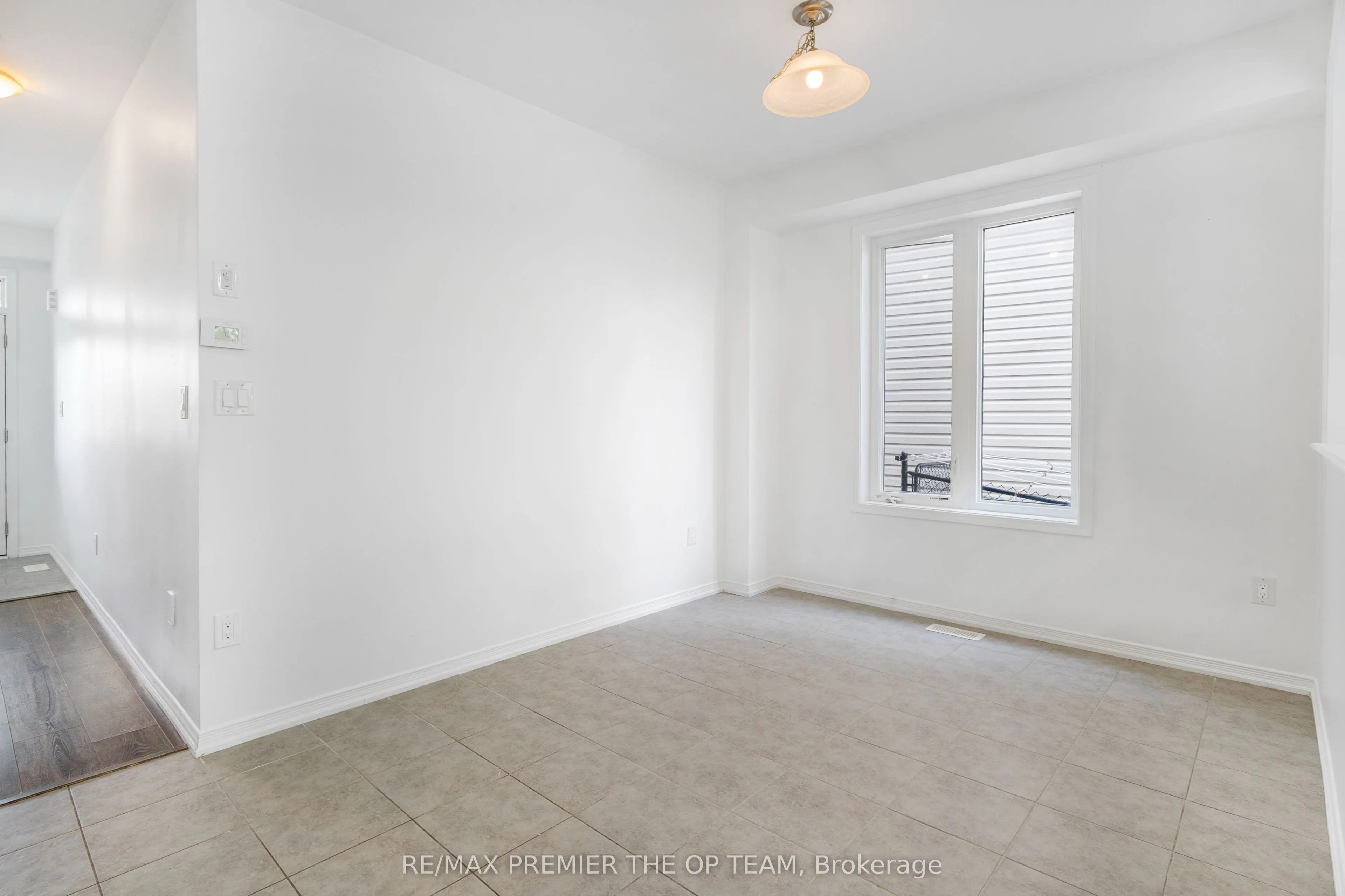 220 Esther Crescent
