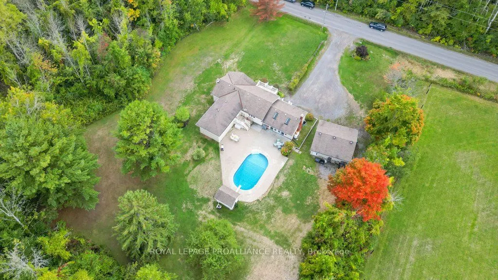 466 Mackenzie Road