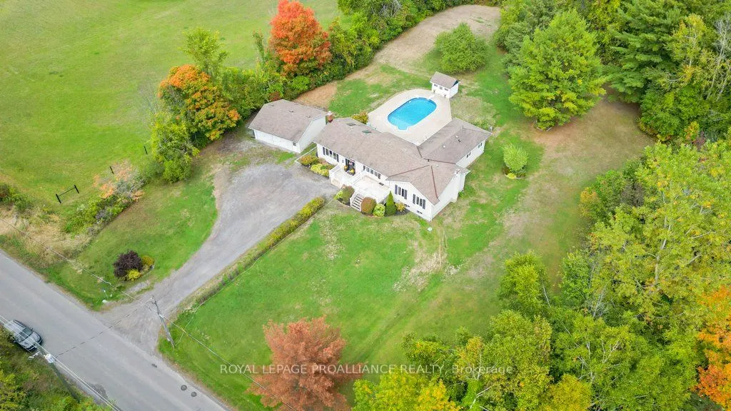 466 Mackenzie Road