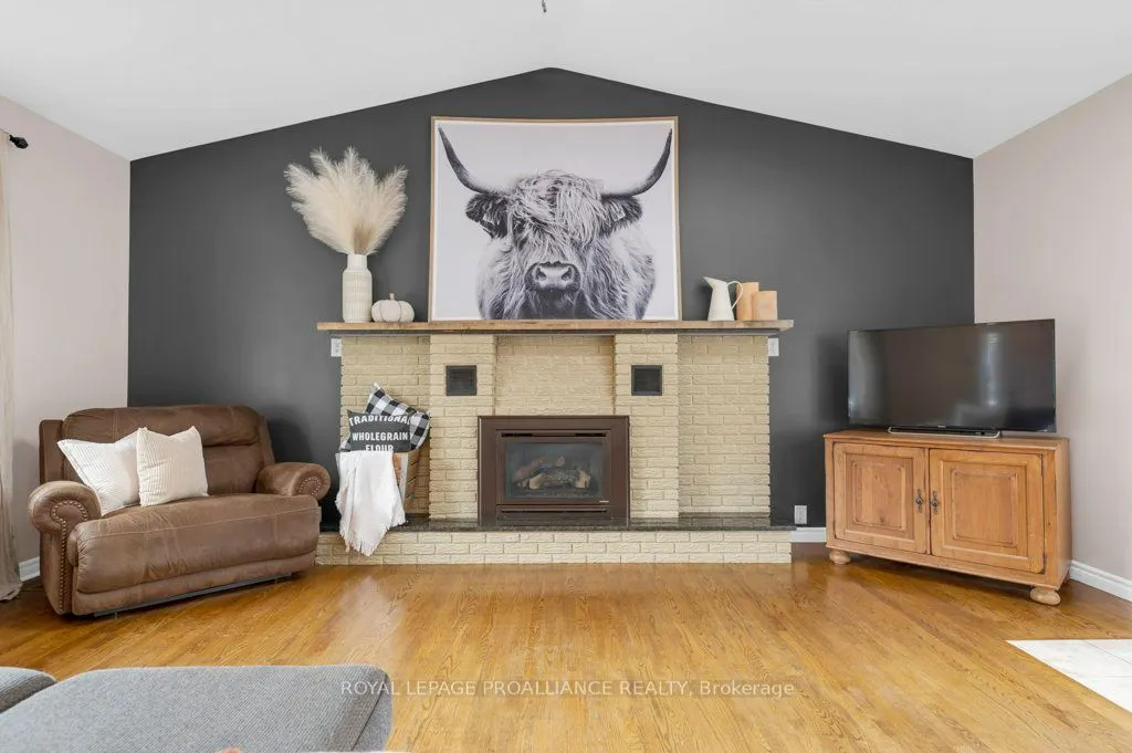 466 Mackenzie Road