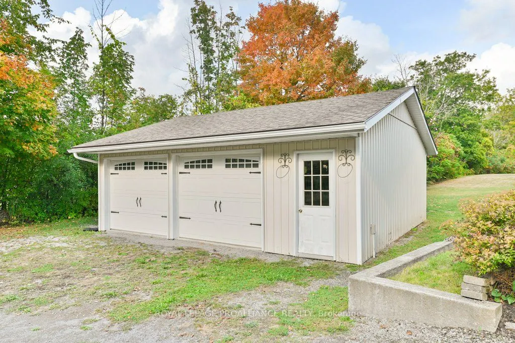 466 Mackenzie Road