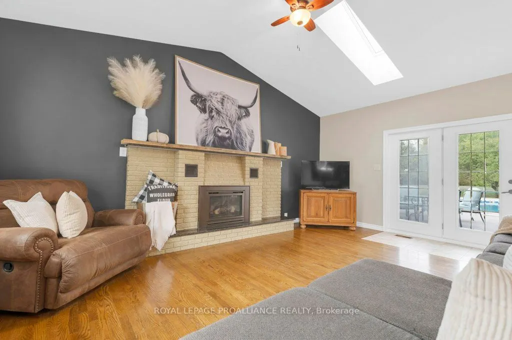 466 Mackenzie Road