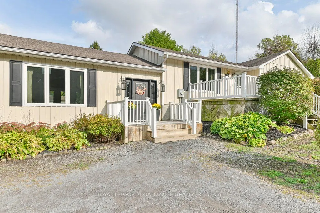 466 Mackenzie Road