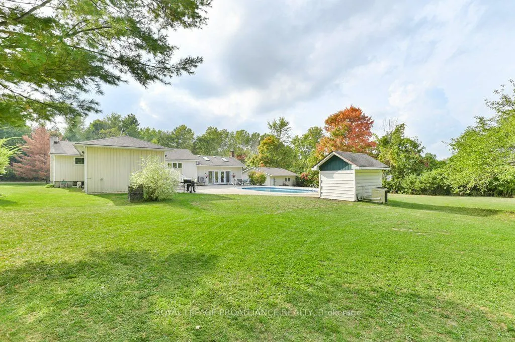 466 Mackenzie Road