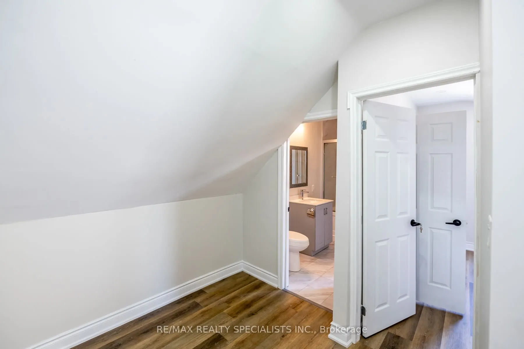 143 GLENDALE Avenue N