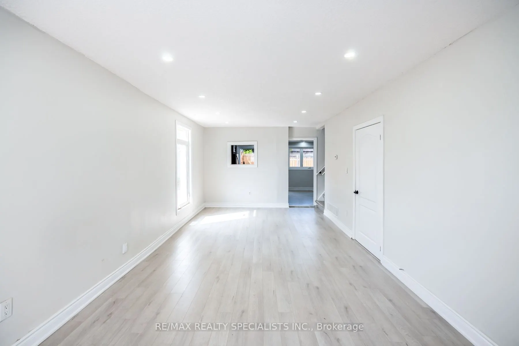 143 GLENDALE Avenue N