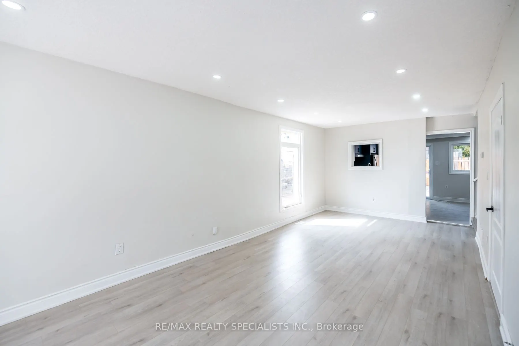 143 GLENDALE Avenue N