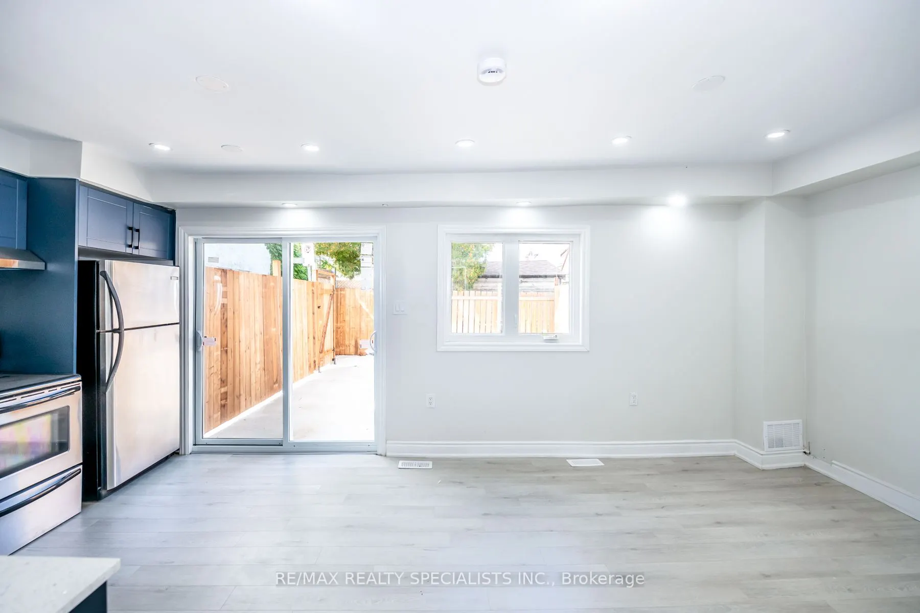143 GLENDALE Avenue N