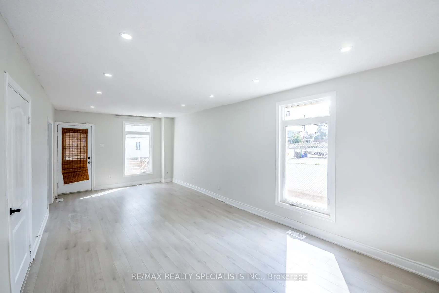143 GLENDALE Avenue N
