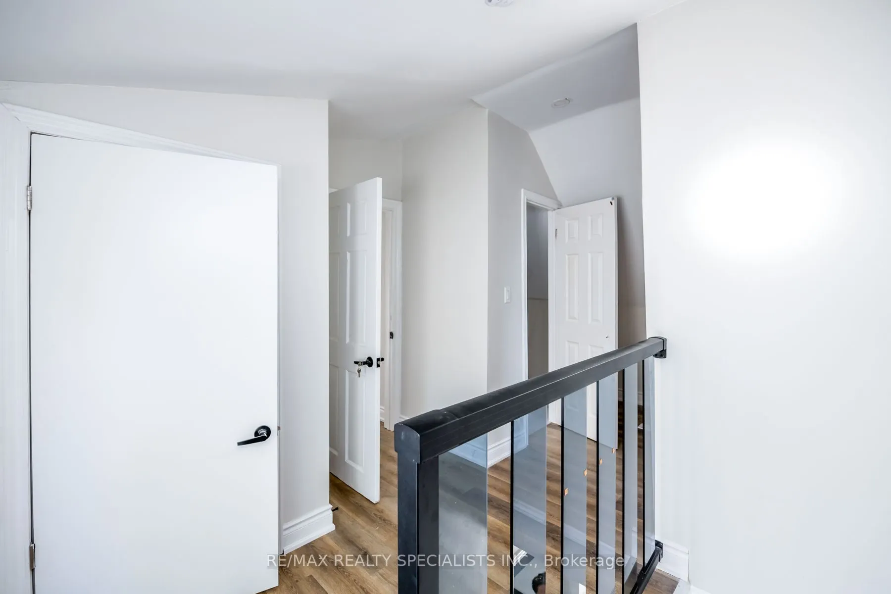 143 GLENDALE Avenue N