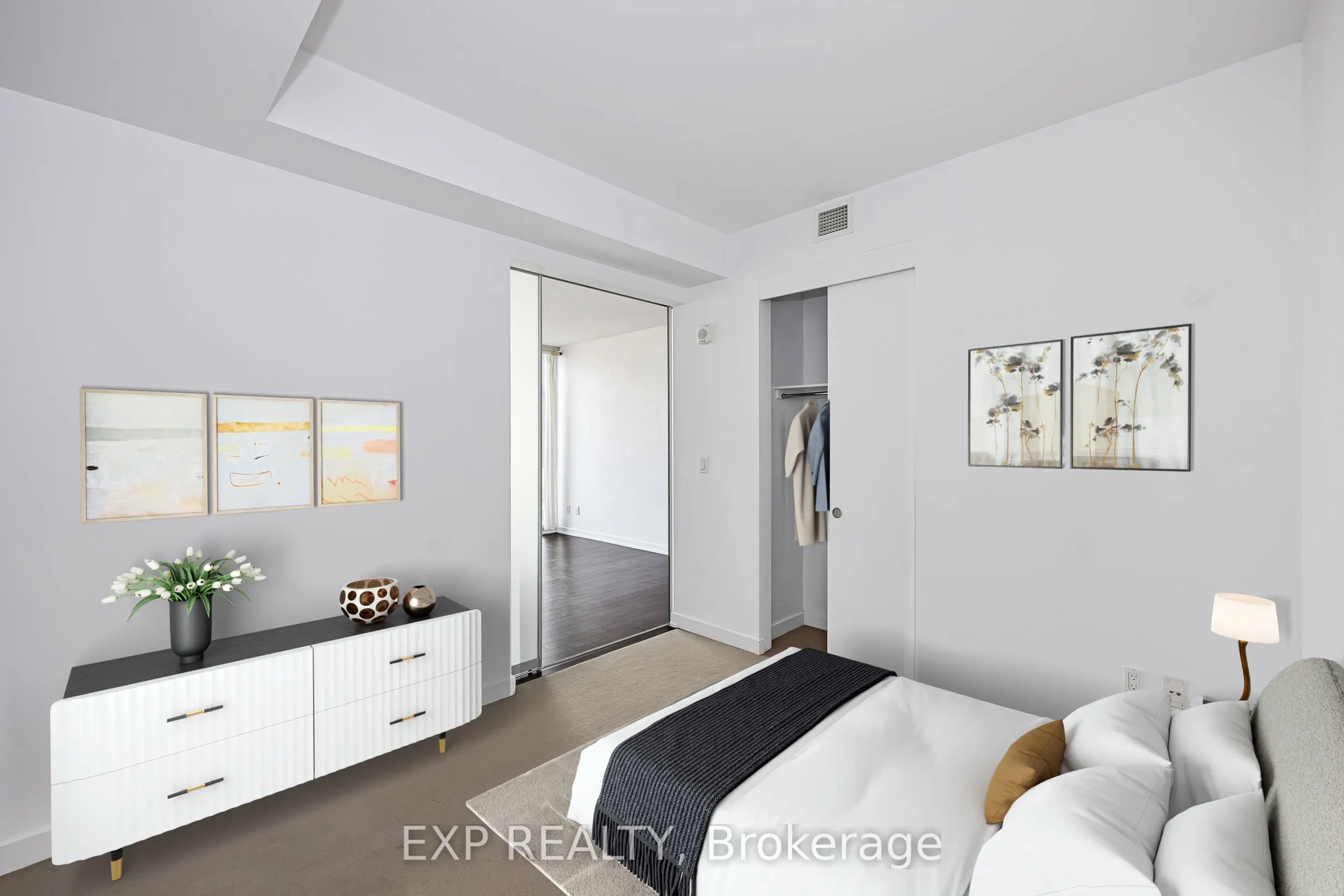 300 Lisgar Street, #812