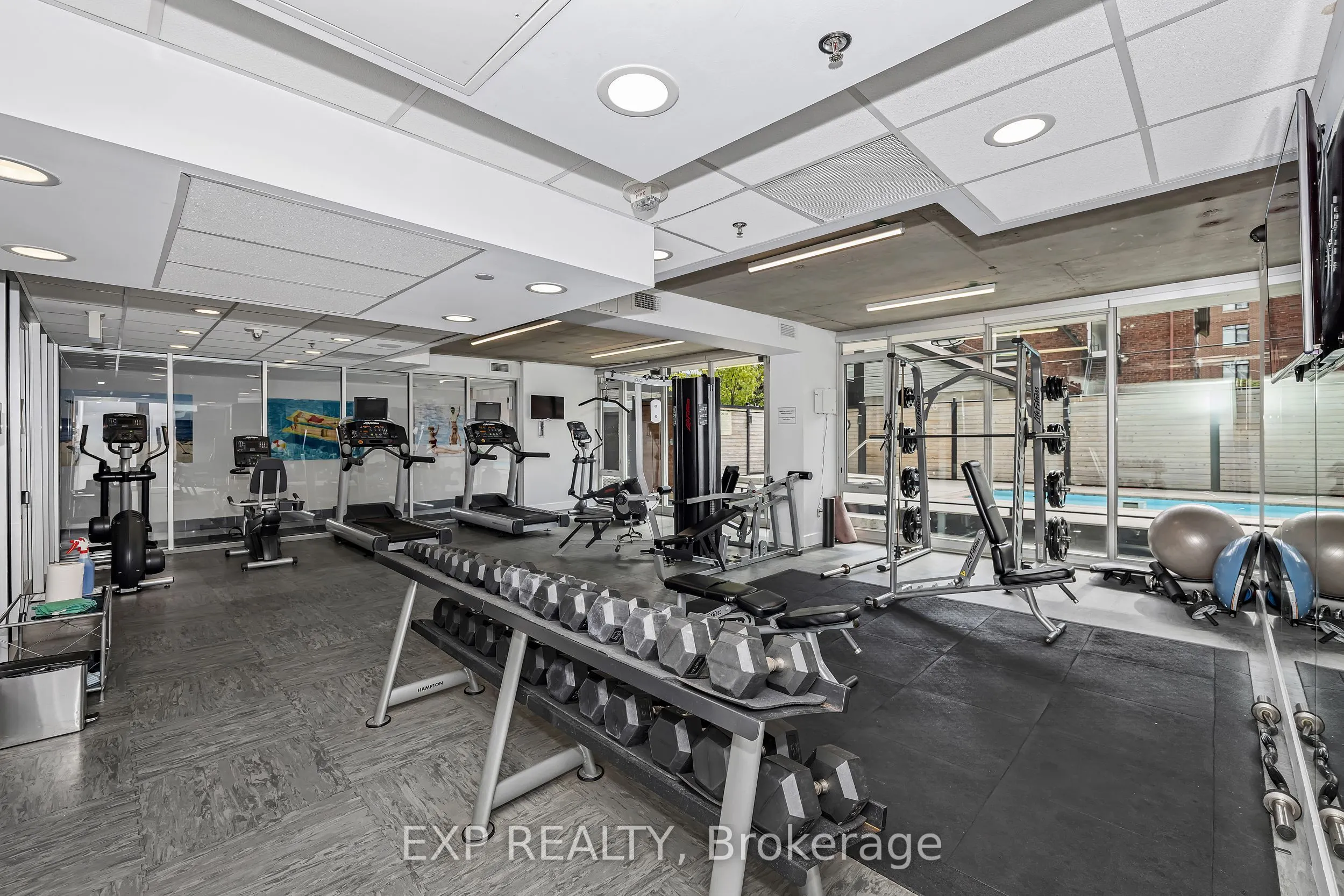 300 Lisgar Street, #812