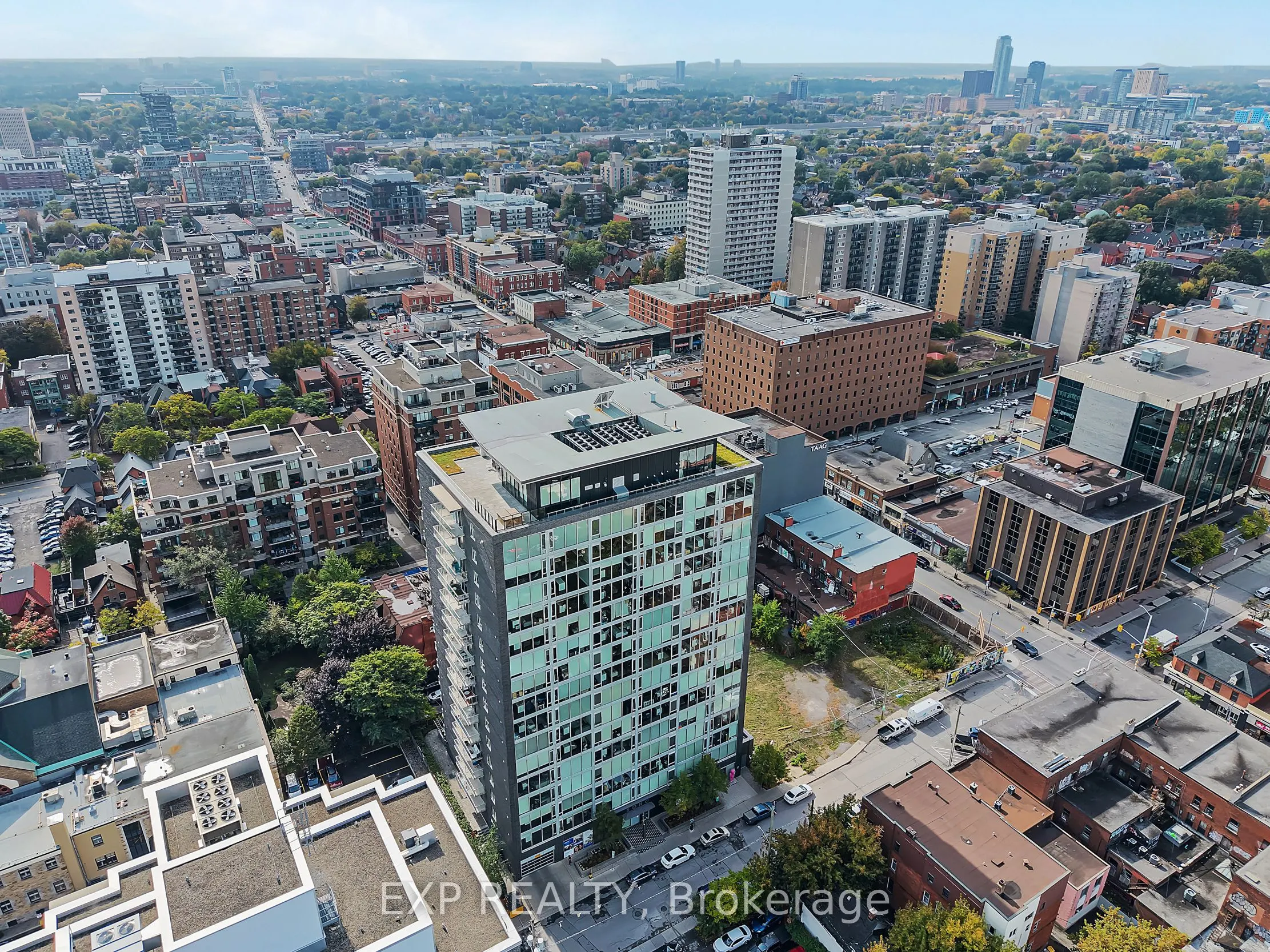 300 Lisgar Street, #812
