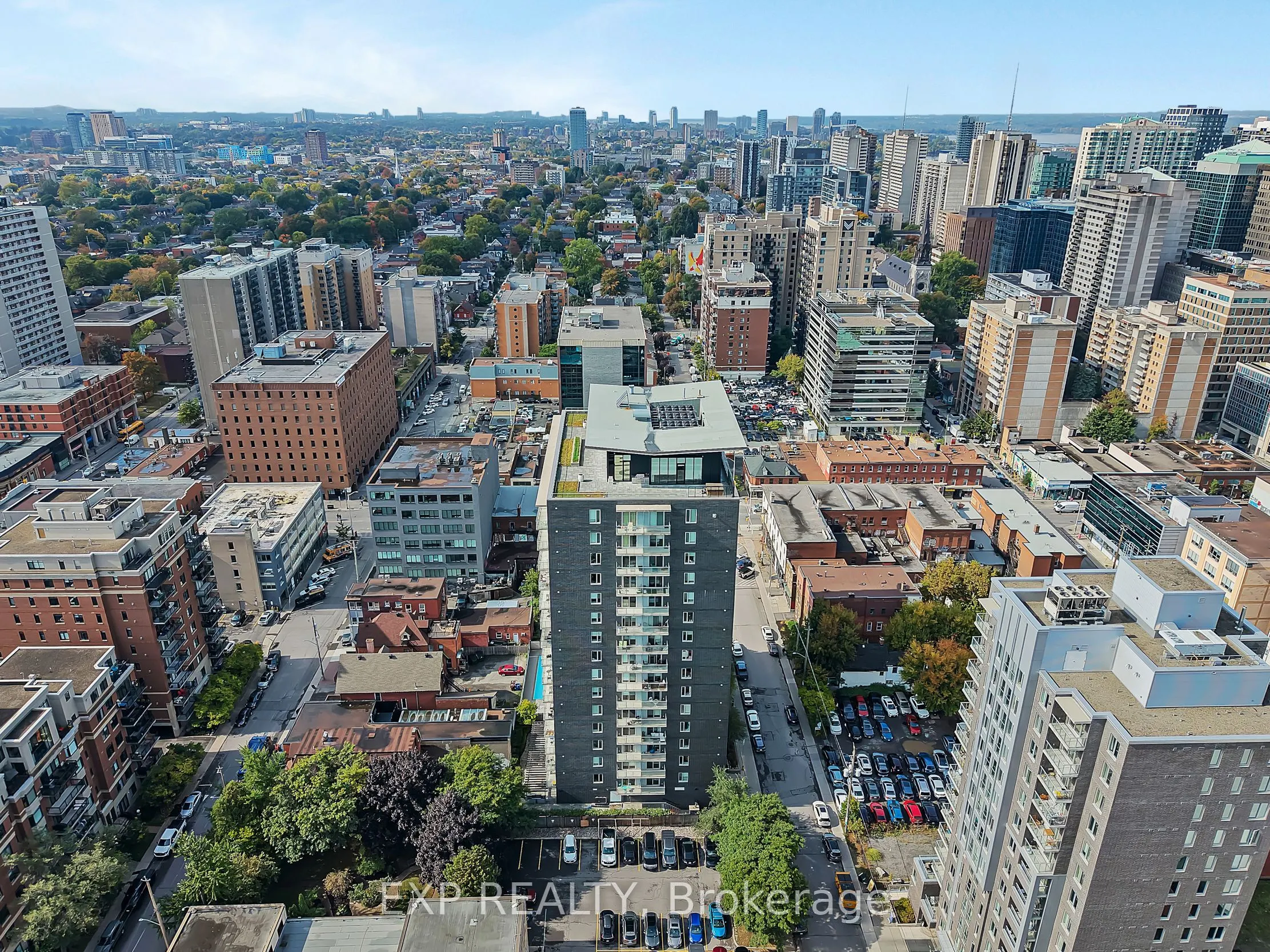 300 Lisgar Street, #812
