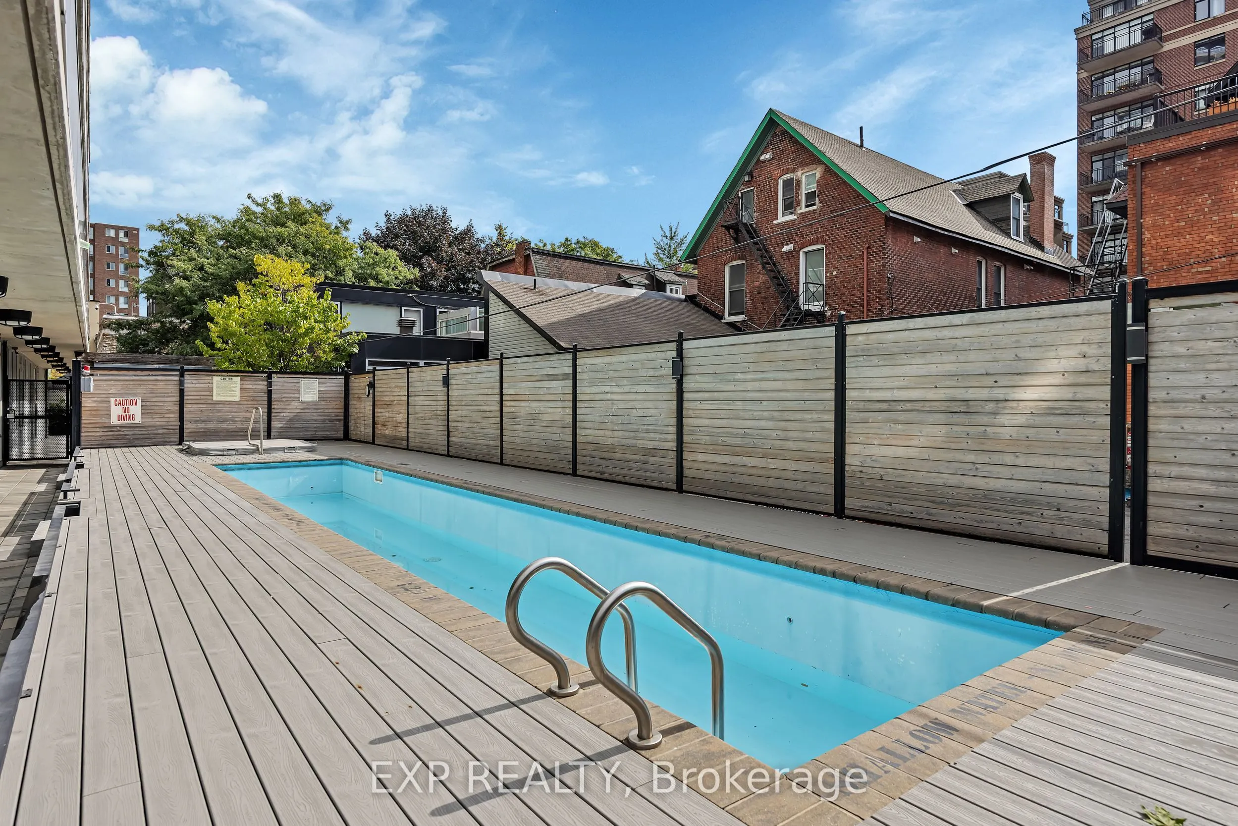 300 Lisgar Street, #812