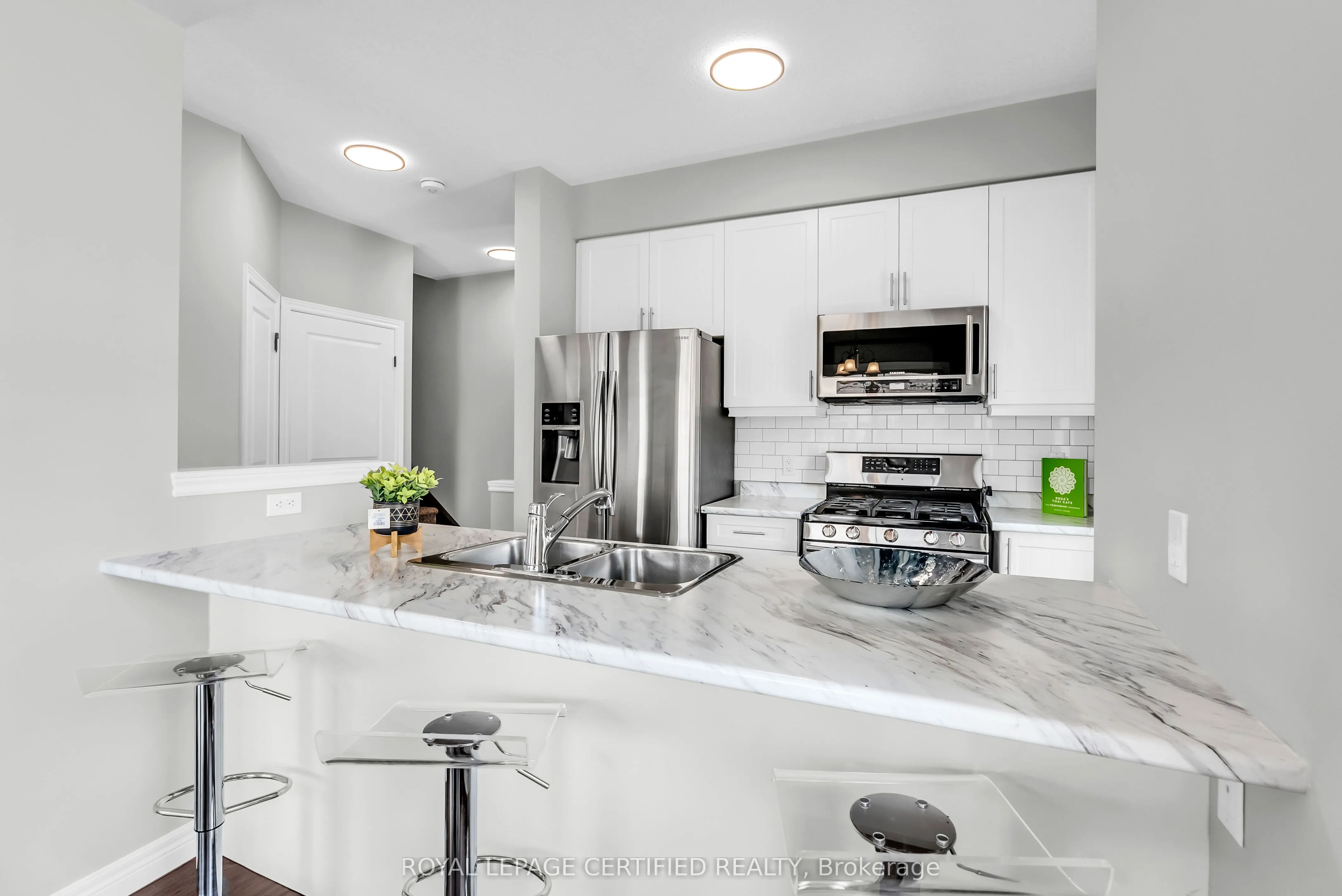 89 Bloom Crescent