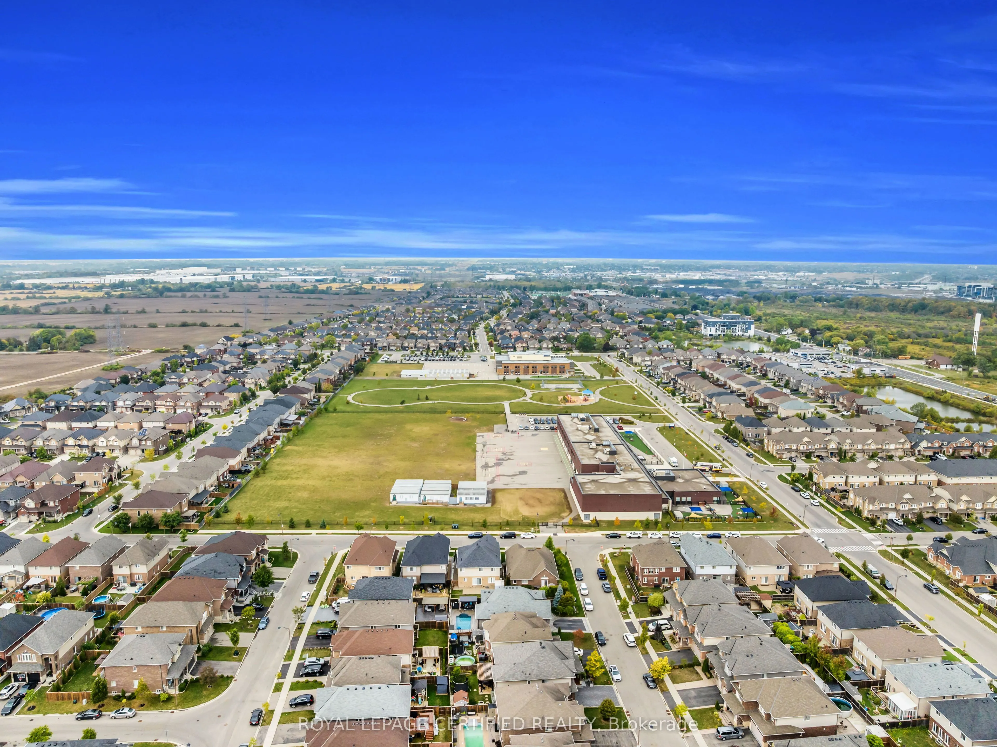 89 Bloom Crescent