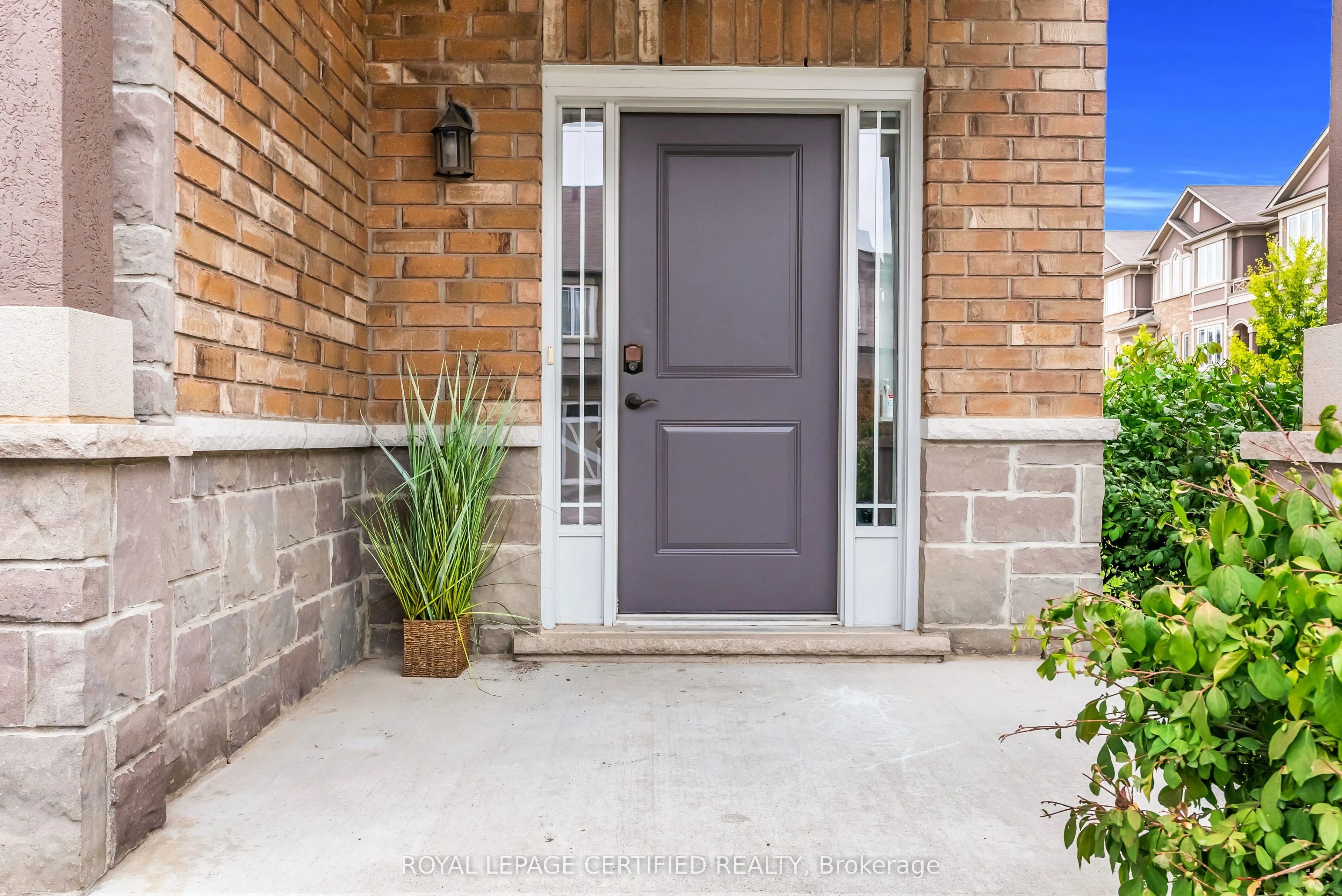 89 Bloom Crescent