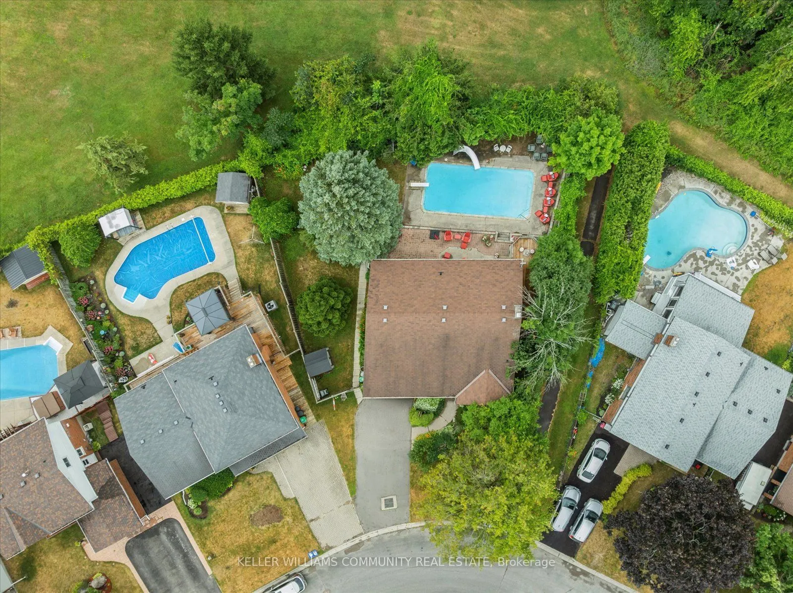 11 Bayleaf Court