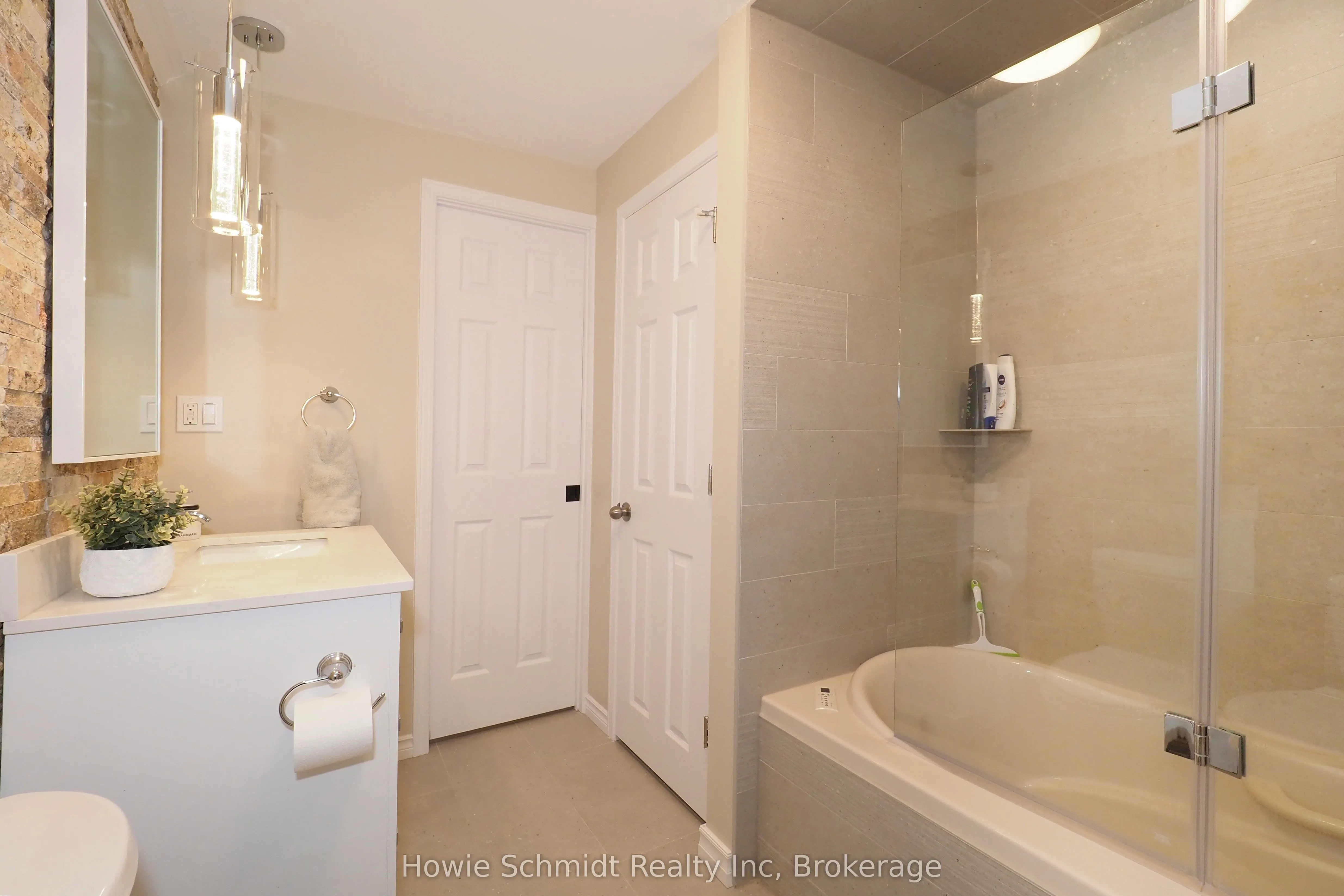 50 Holly Trail