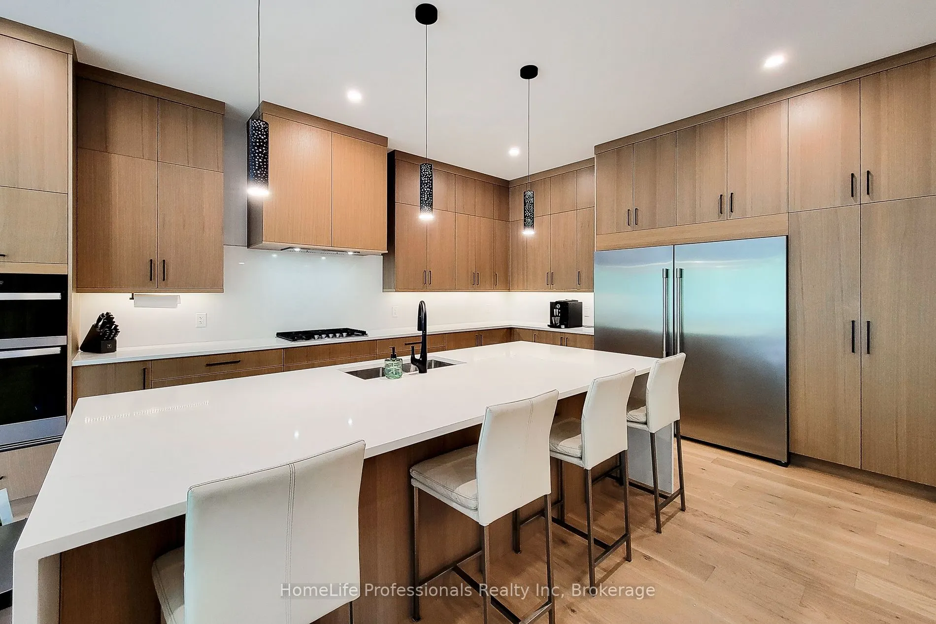 11 Black Willow Court