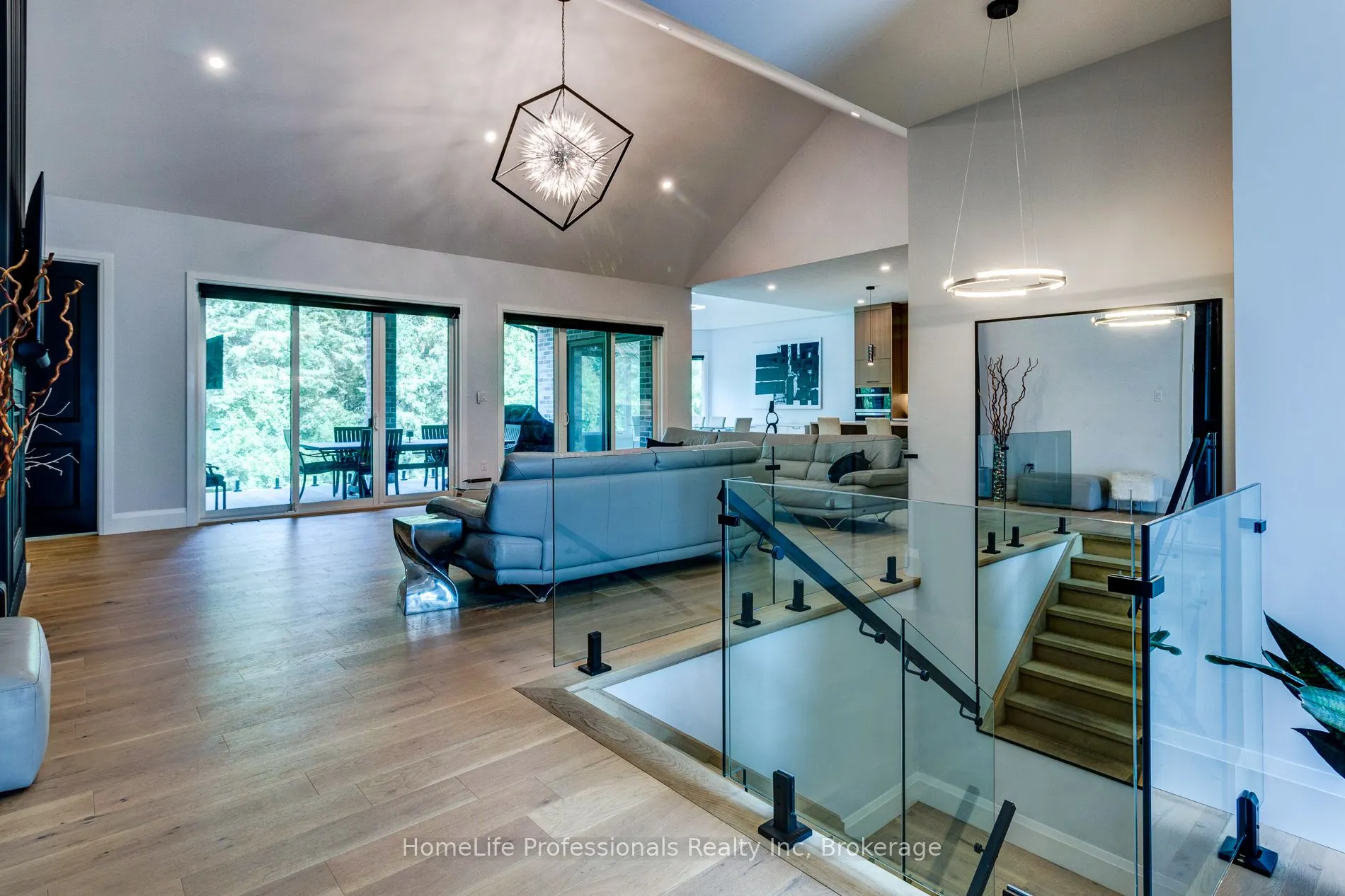 11 Black Willow Court