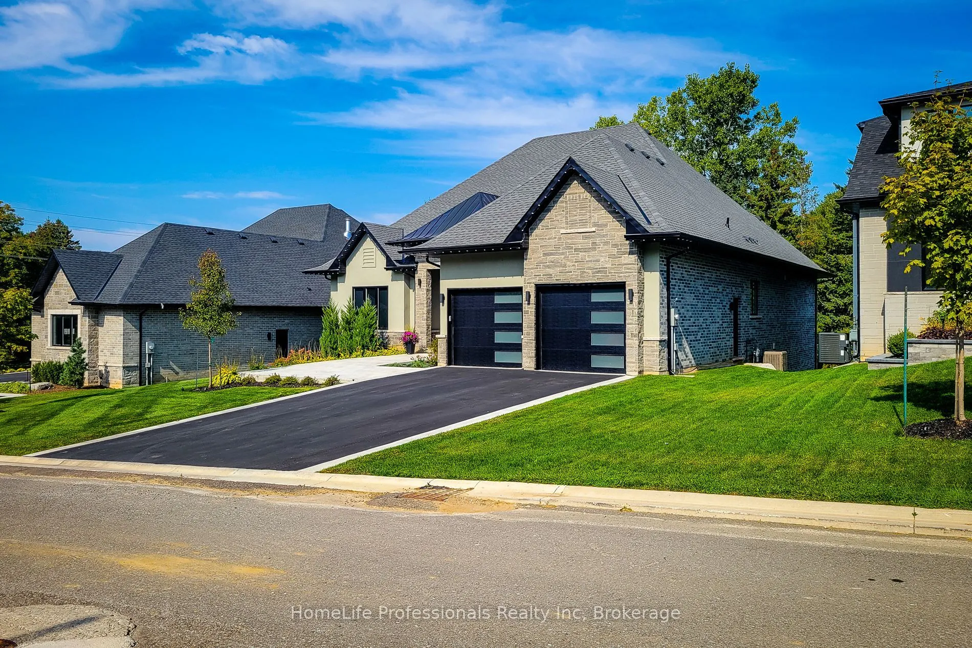 11 Black Willow Court