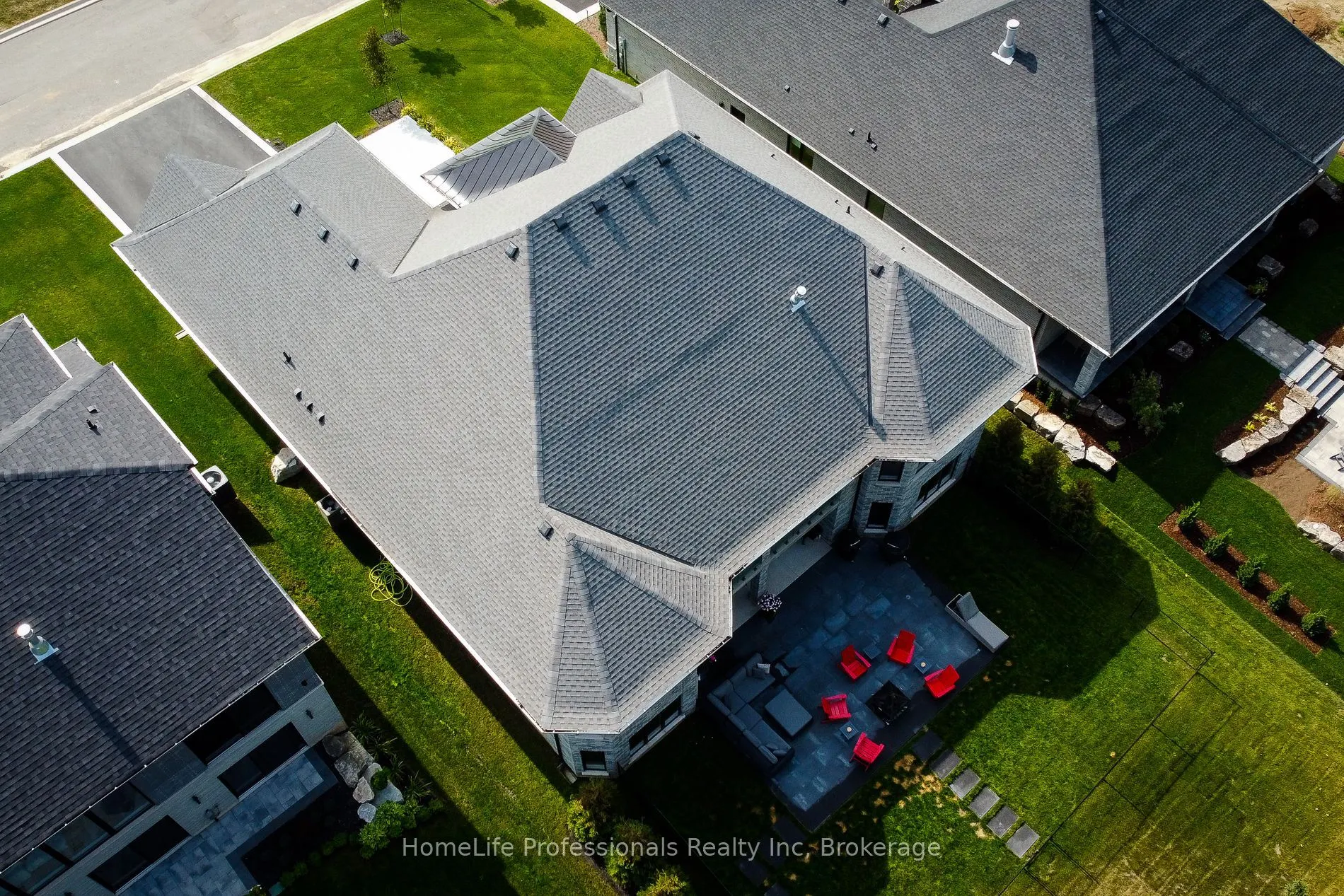 11 Black Willow Court
