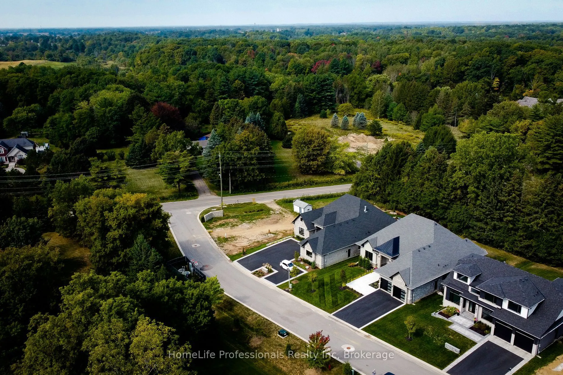 11 Black Willow Court
