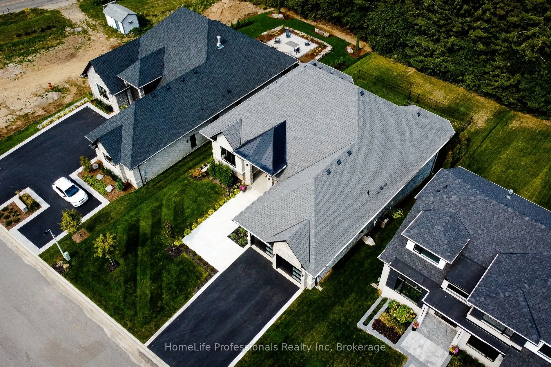 11 Black Willow Court