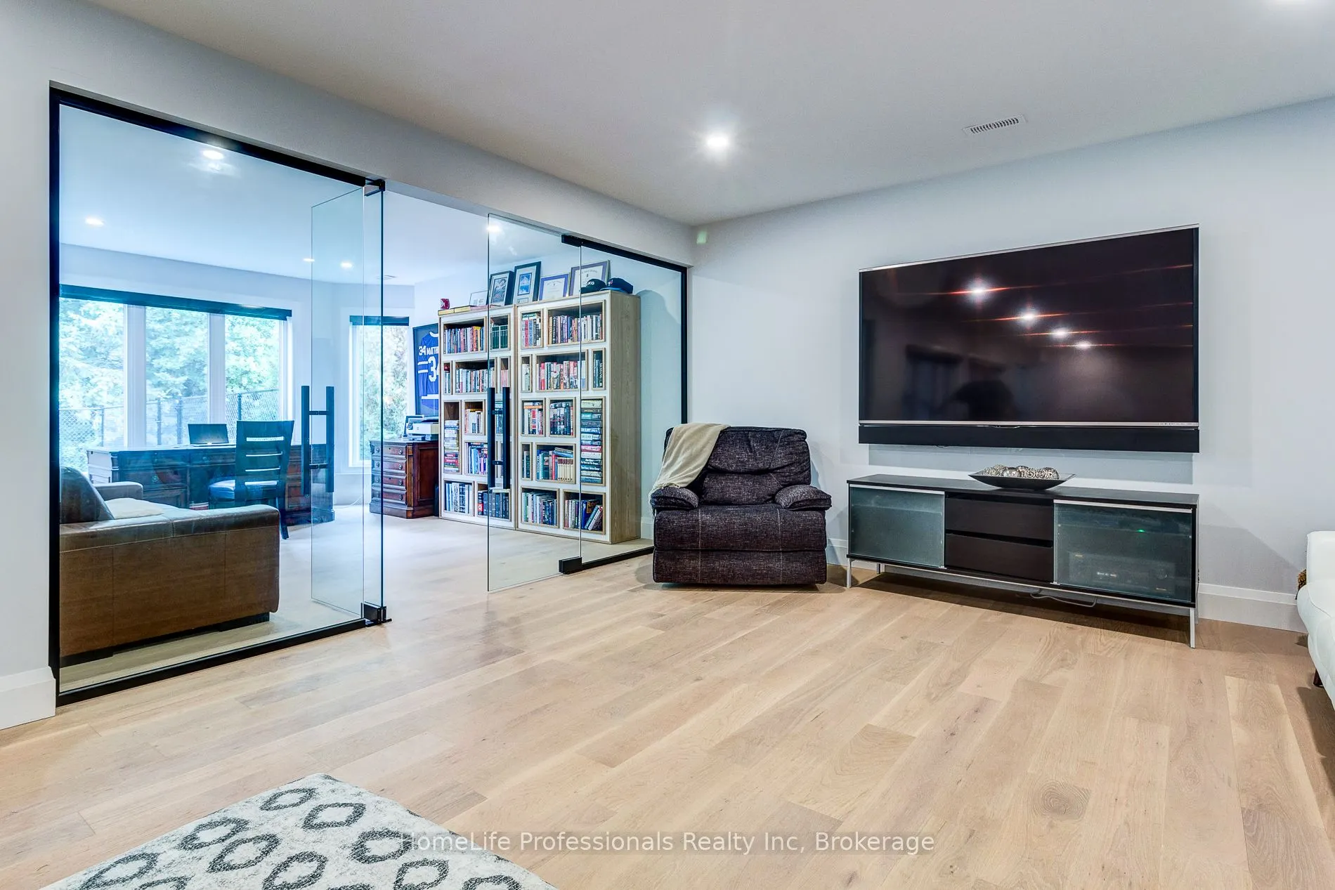 11 Black Willow Court