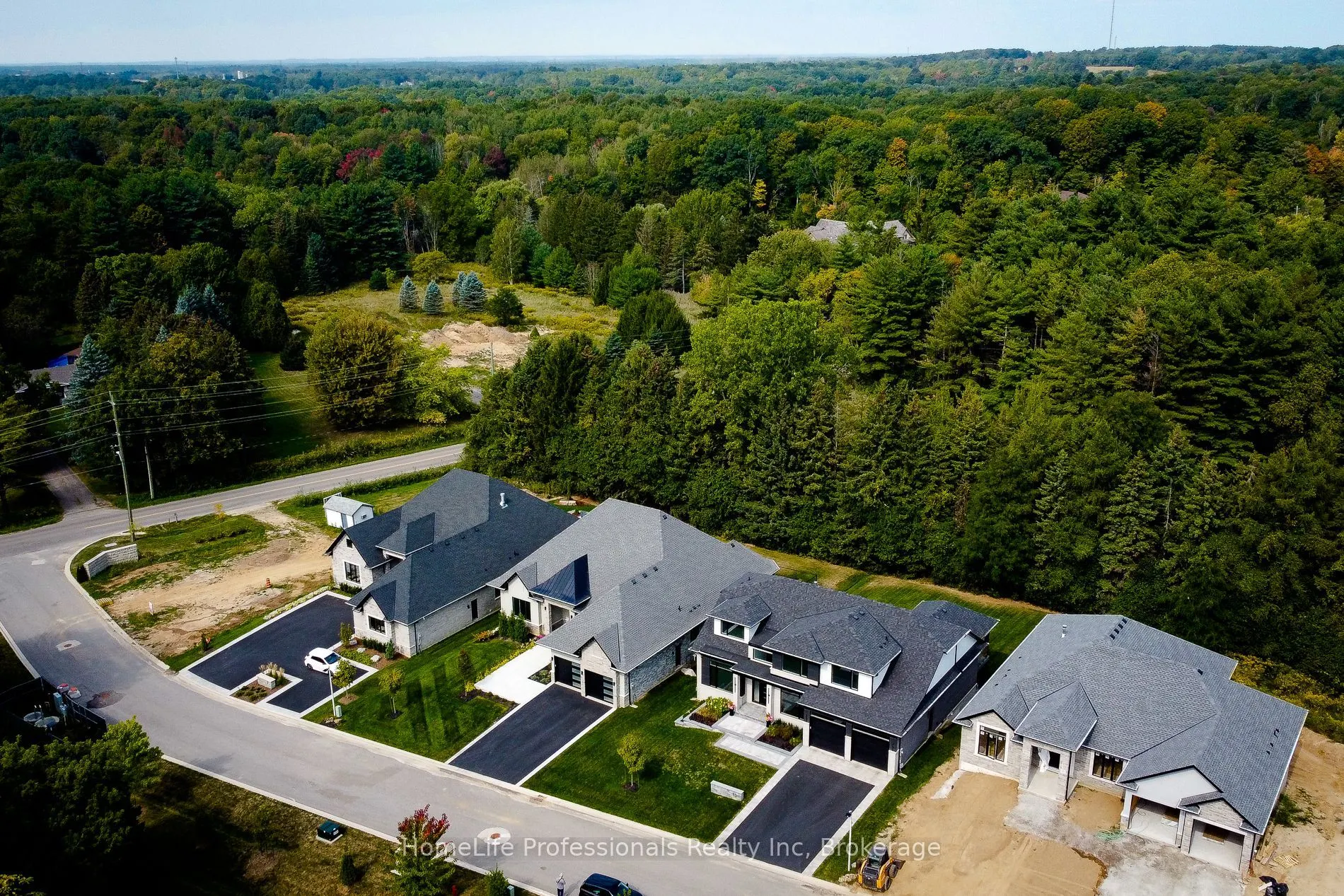 11 Black Willow Court