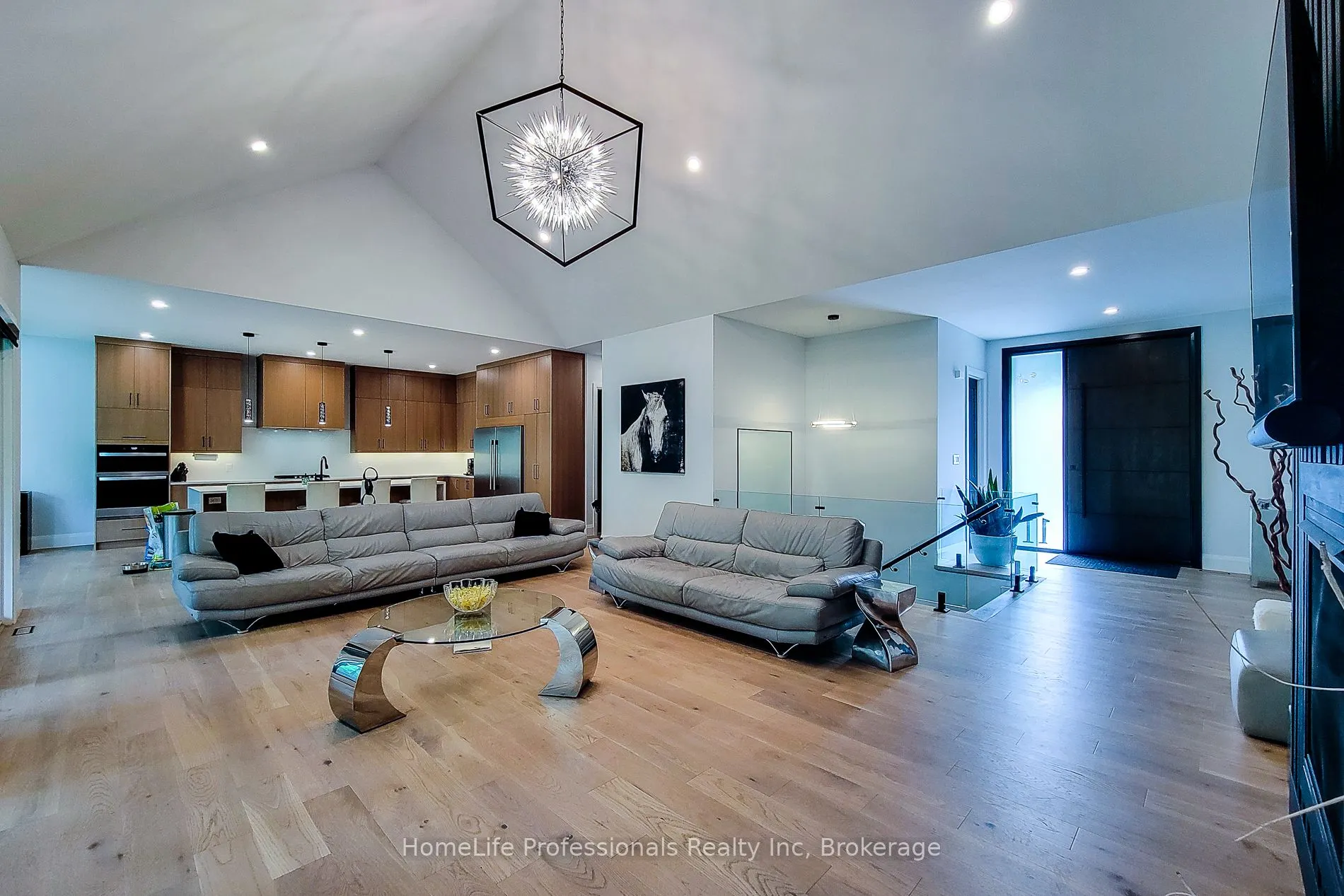11 Black Willow Court