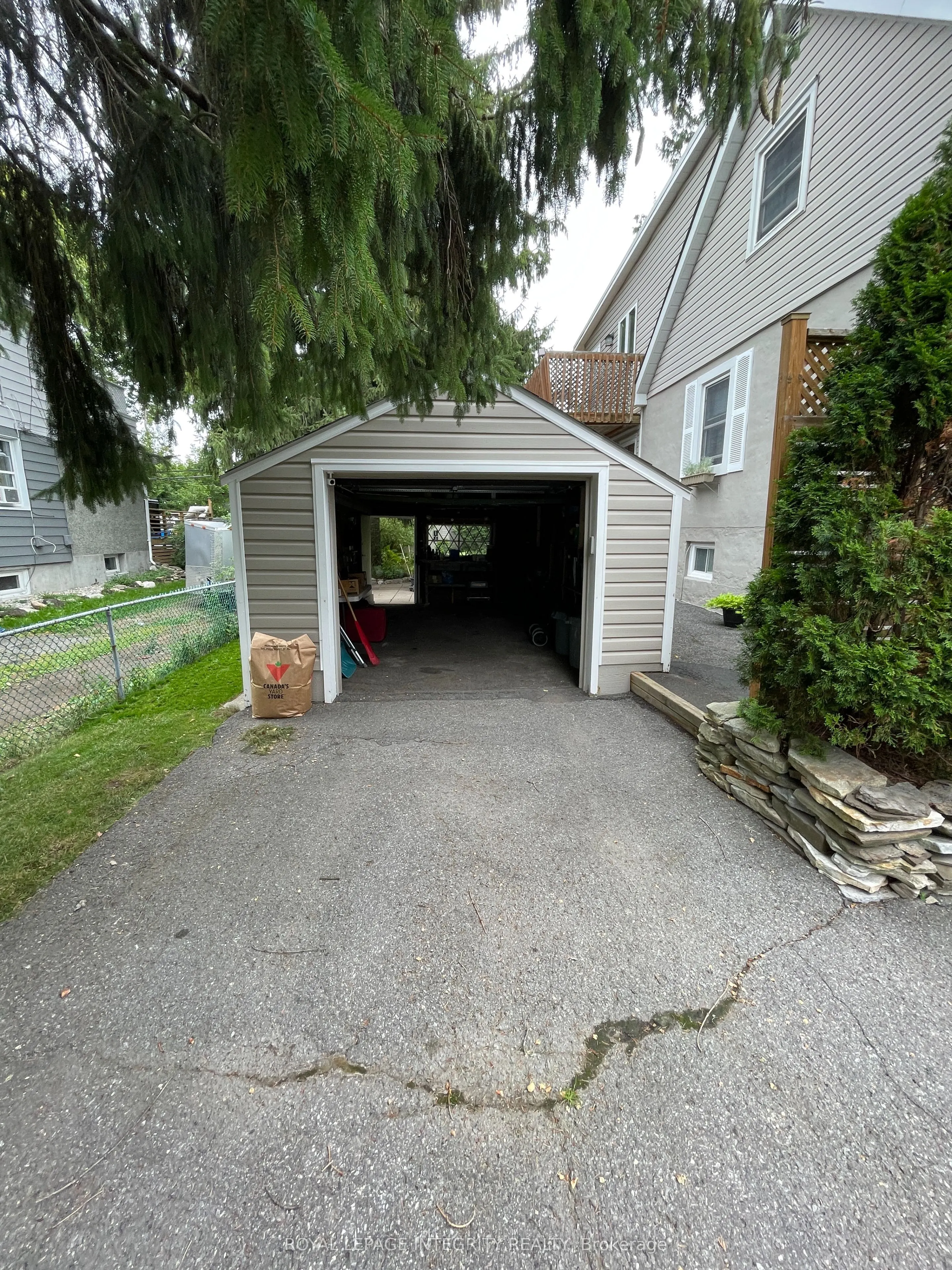 465 Guy Street