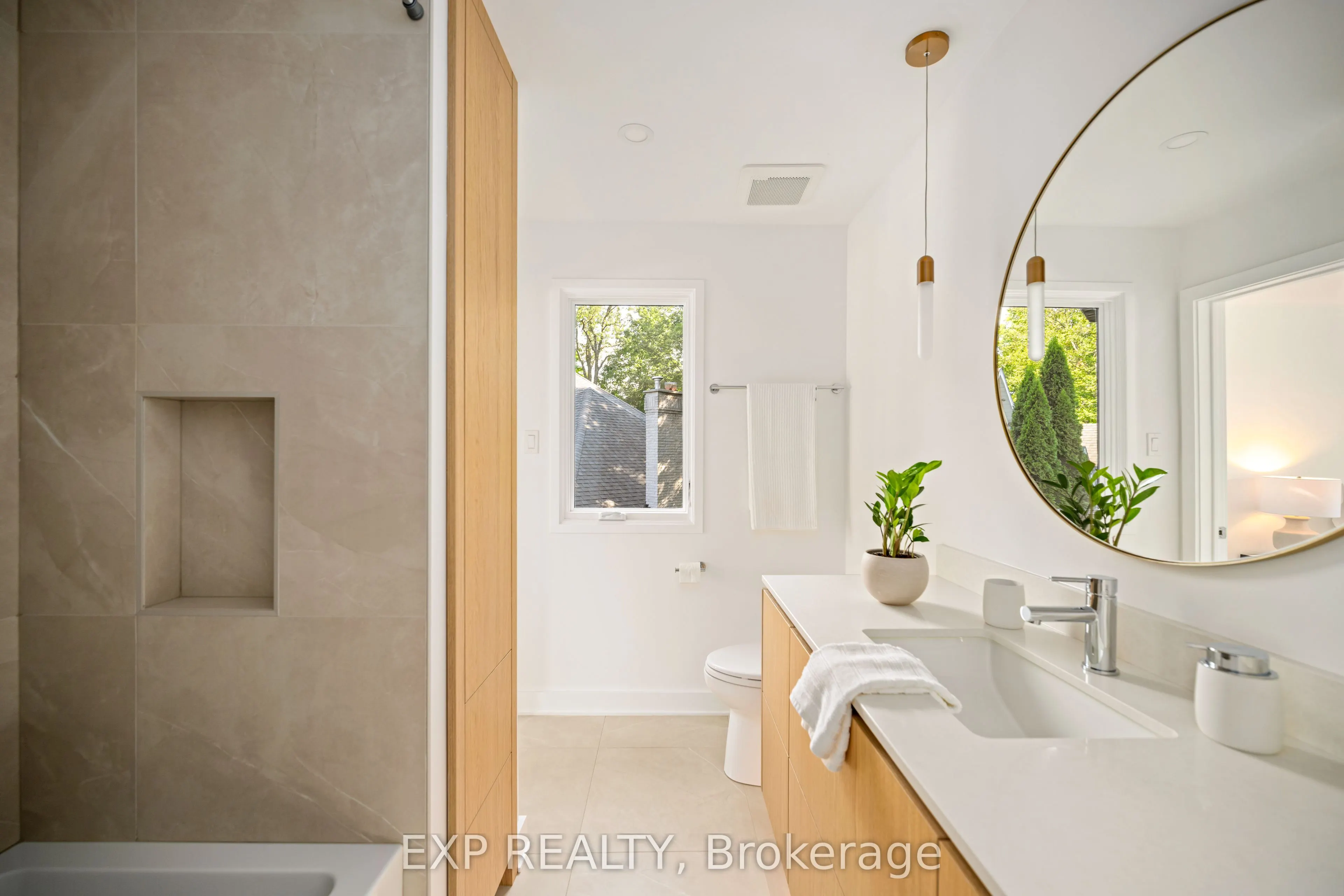 52 Birchmount Walk