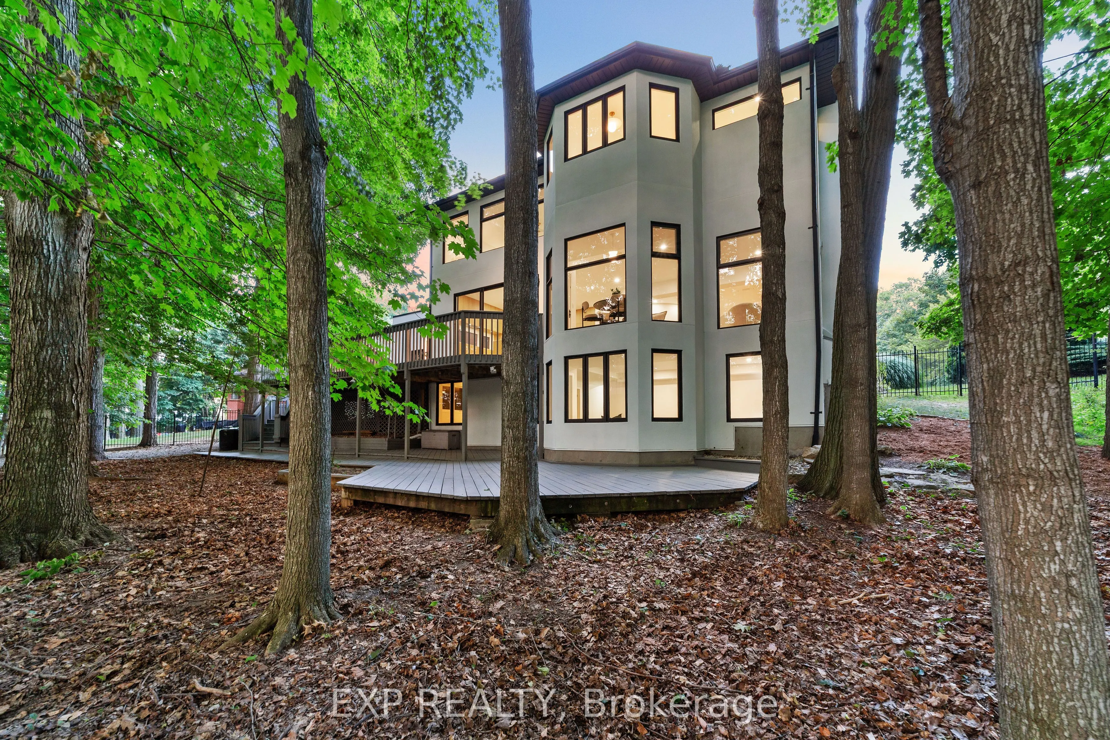 52 Birchmount Walk