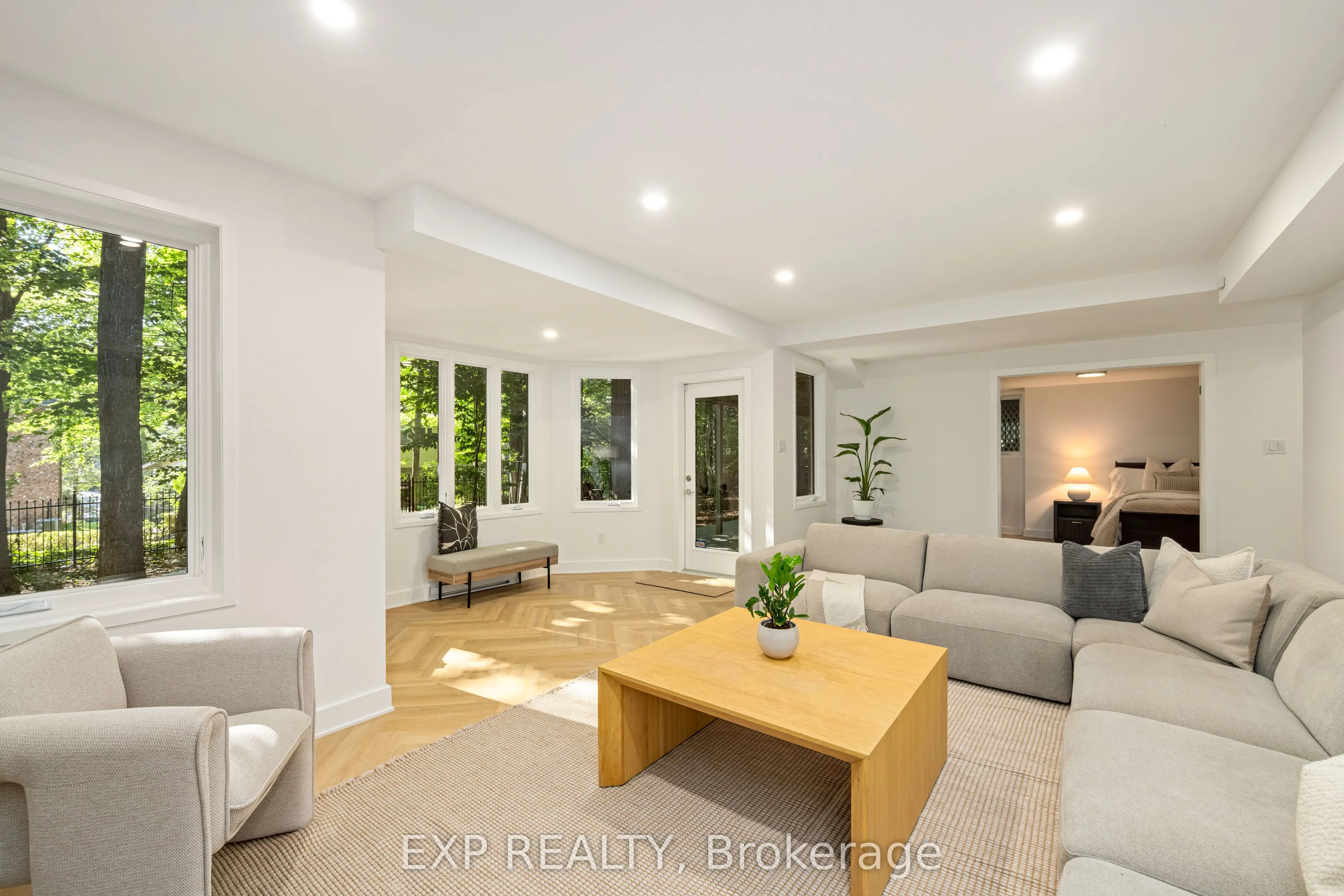 52 Birchmount Walk