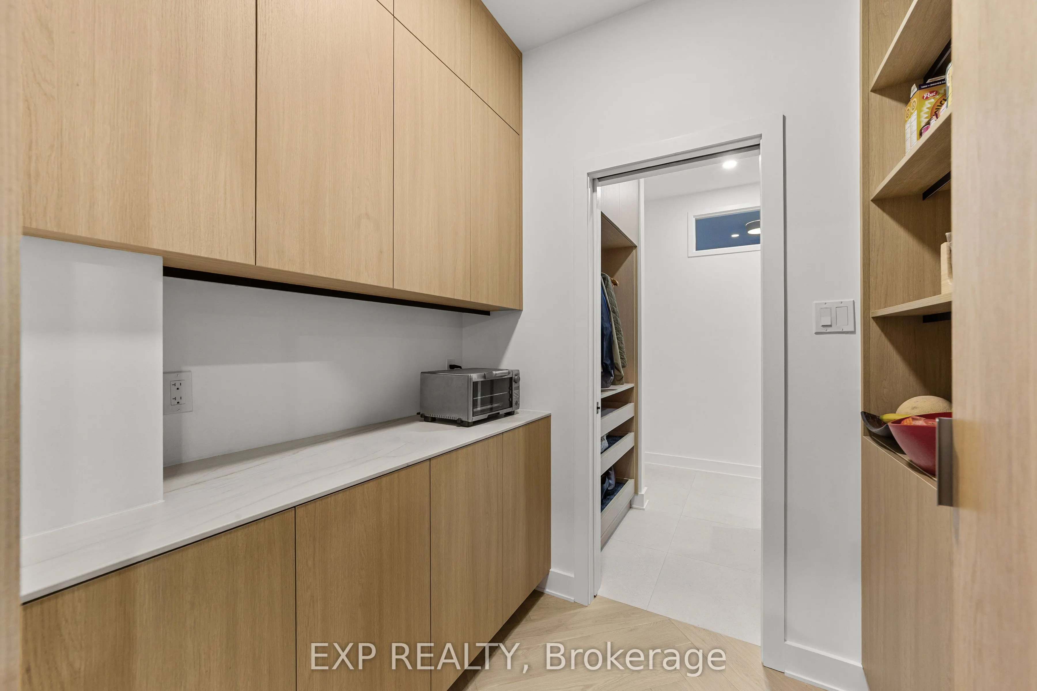 52 Birchmount Walk